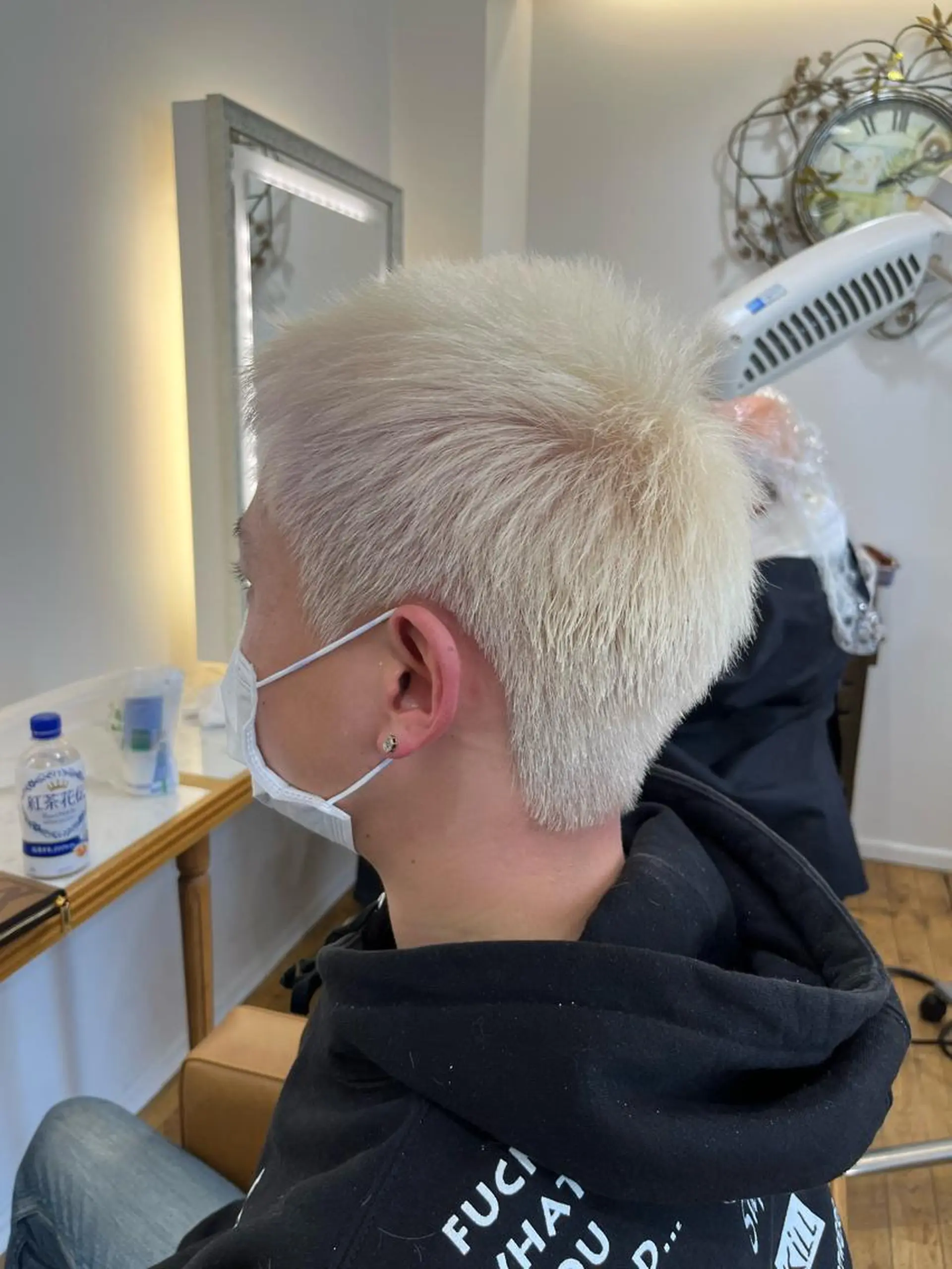 ショート カラー メンズ メンズブリーチ ブリーチ tasty private garden所属・🇨🇦海外美容師 FUMA🇨🇦のヘアスタイル