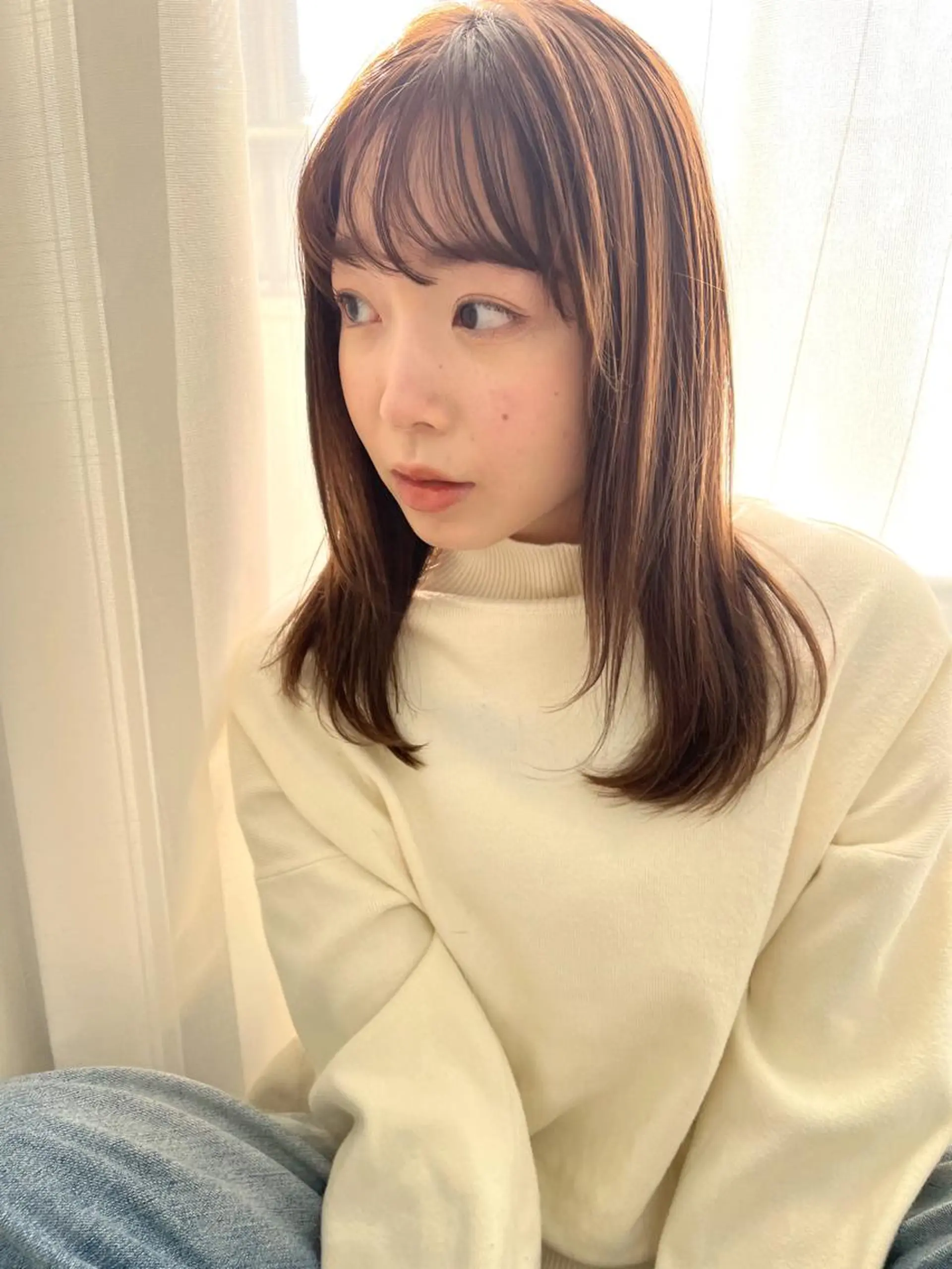 ミディアム カラー ブラウンカラー キャラメルブラウン 透明感カラー│ レイヤーヘア中居美樹のヘアスタイル