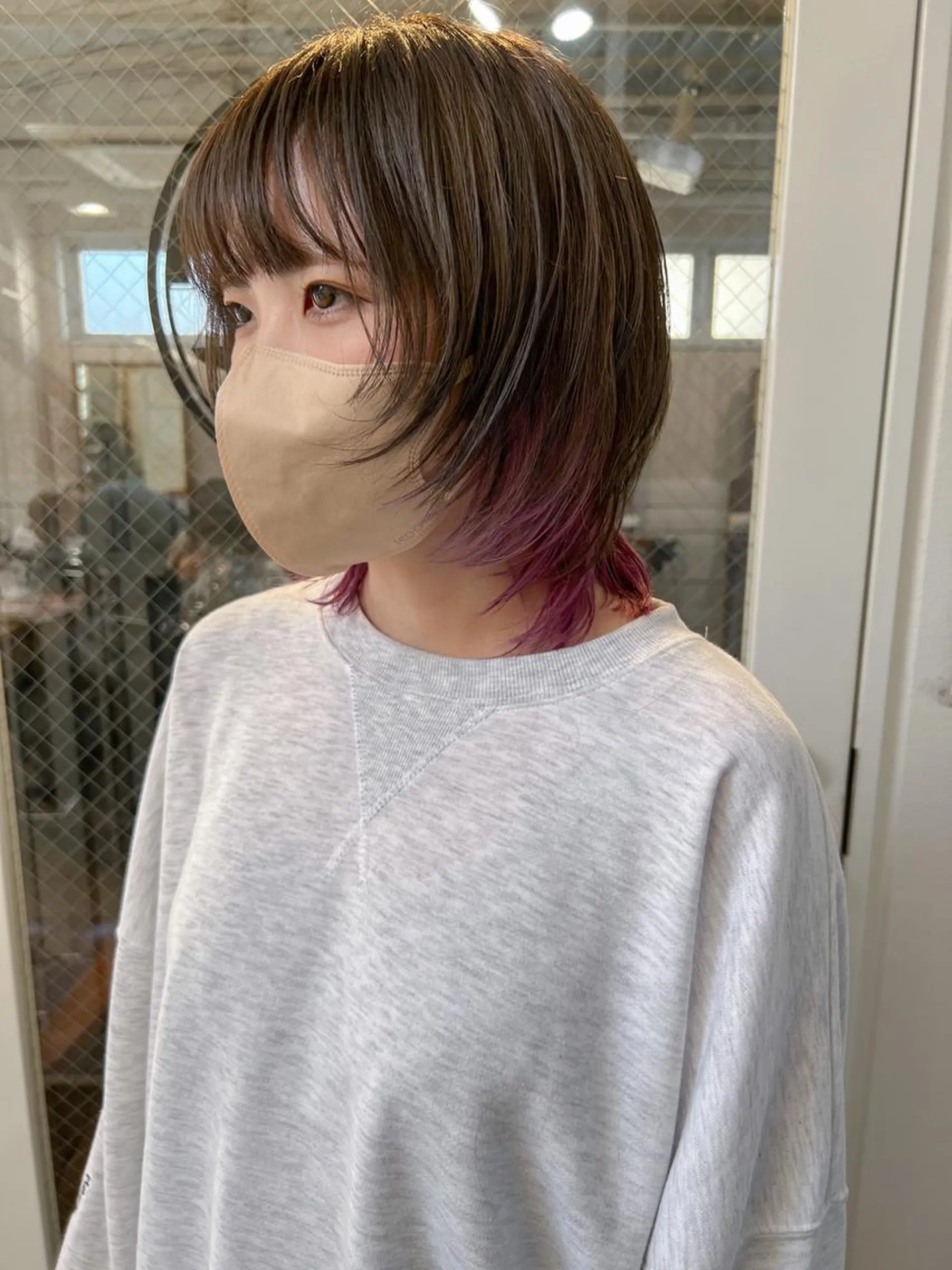 ショート カラー ショートボブ ベージュカラー ブリーチ ケアブリーチ 透明感カラー ヘアカラー トリートメント a moment(モーメント)所属・蔵前 デザインカット KOBAYASHIのヘアスタイル