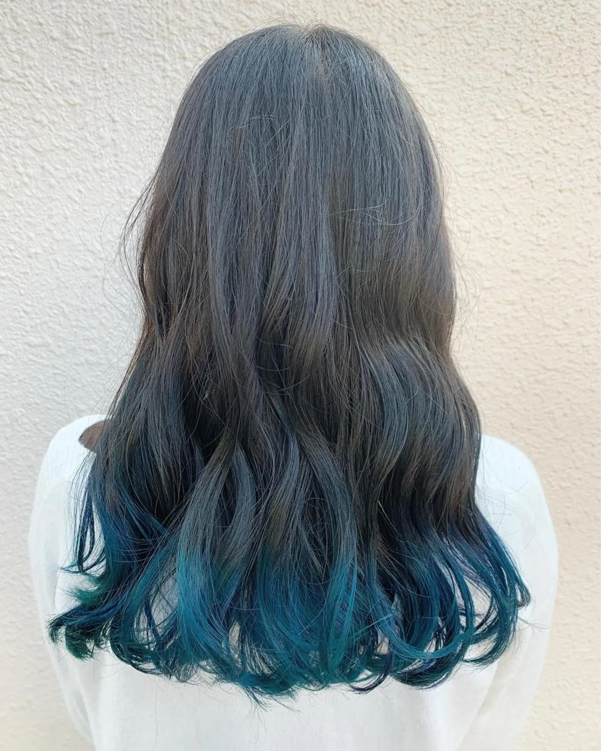 ロング 透明感ハイライト◎ 伊藤夏海のヘアスタイル