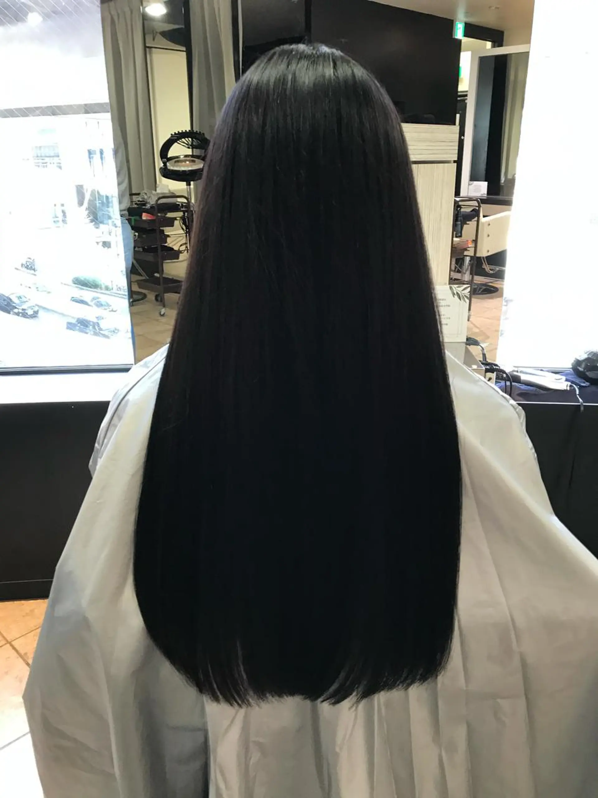 ロング パーマ 酸性ストレート ストレートパーマ 川崎 龍馬のヘアスタイル