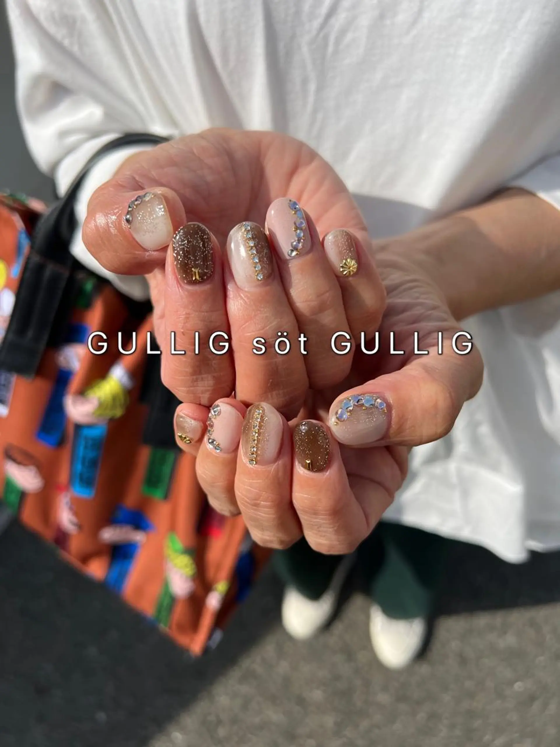 ネイル ハンドネイル フットネイル GULLIG söt GULLIGのネイルデザイン