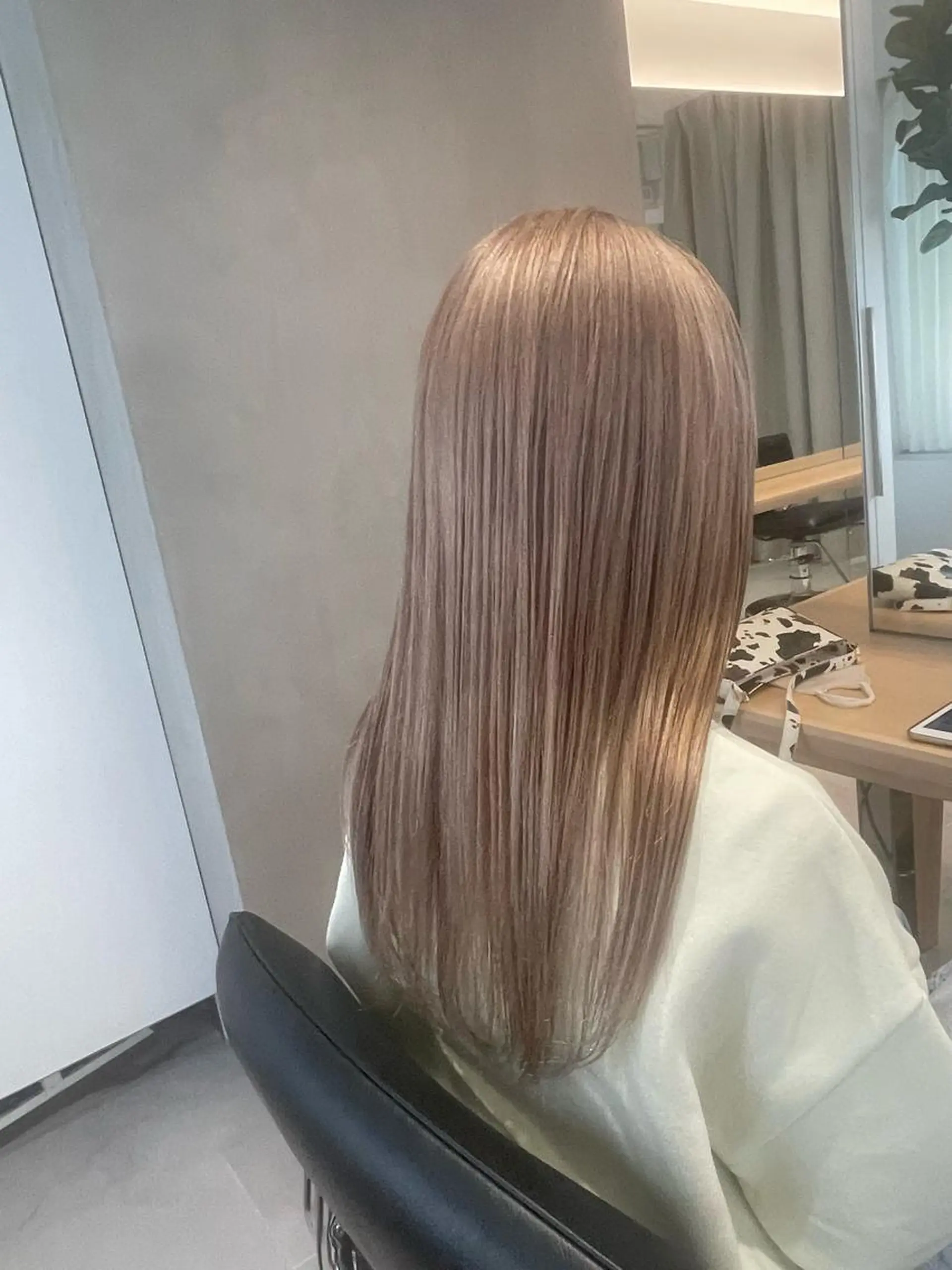 ロング カラー ヘアカラー トリートメント ヘッドスパ ヘアセット 🪞韓国透けhair 🪞honokaのヘアスタイル