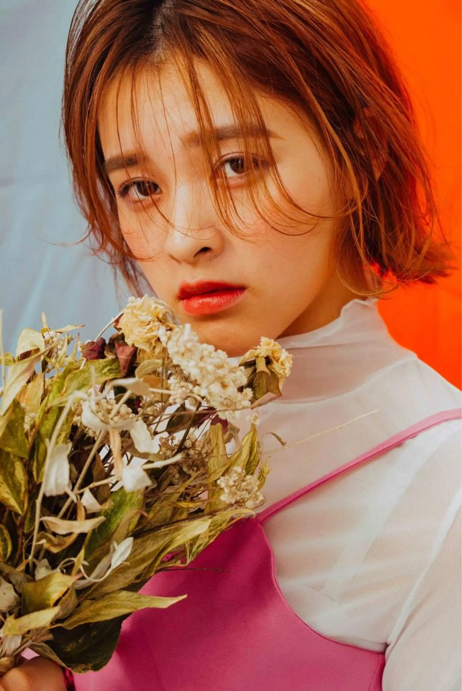 ショート カラー ニシザカ マナのヘアスタイル