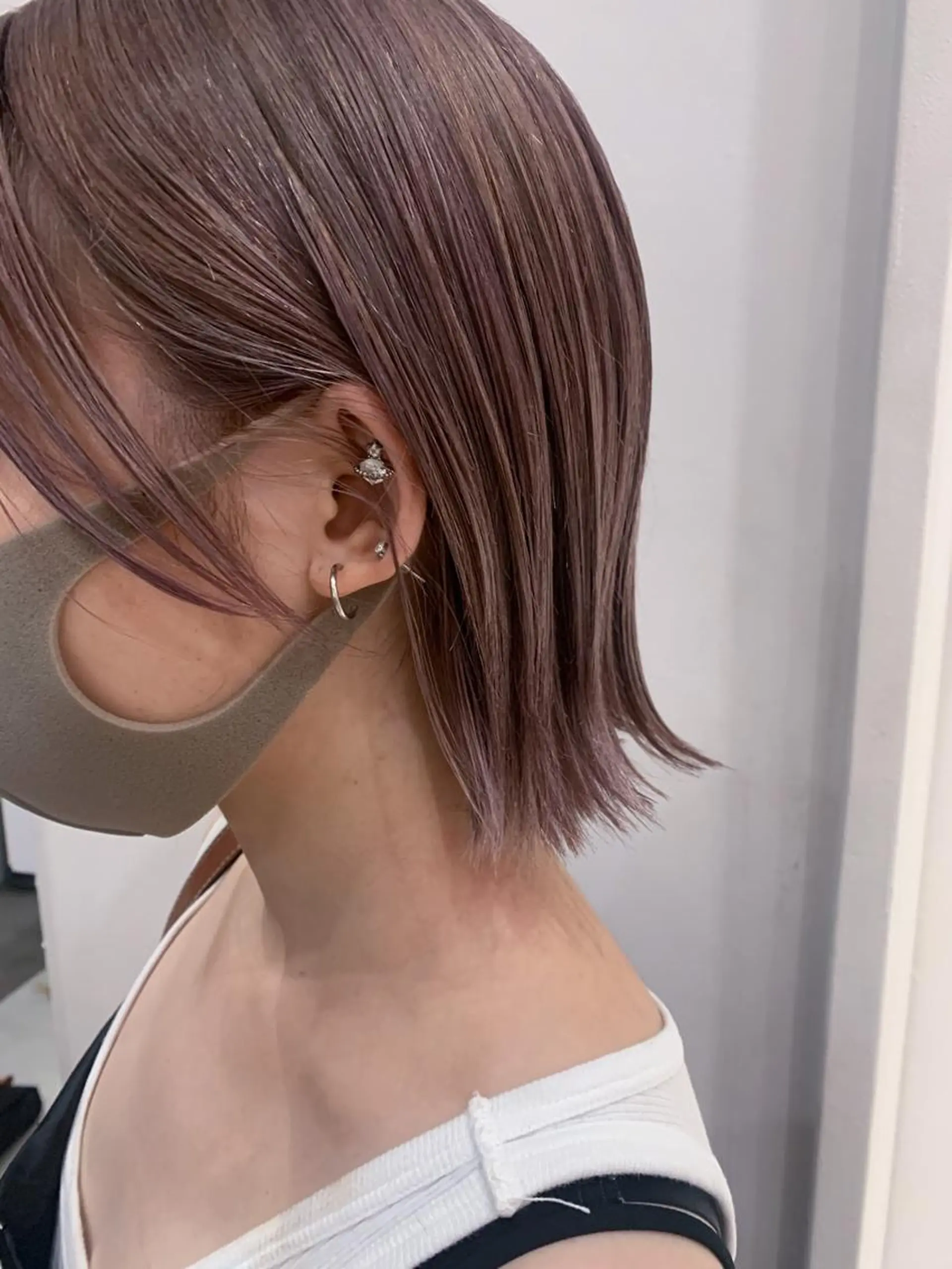 ショート nuu所属・💜ショート💜 ウルフ、ボブ二色亜美のヘアスタイル
