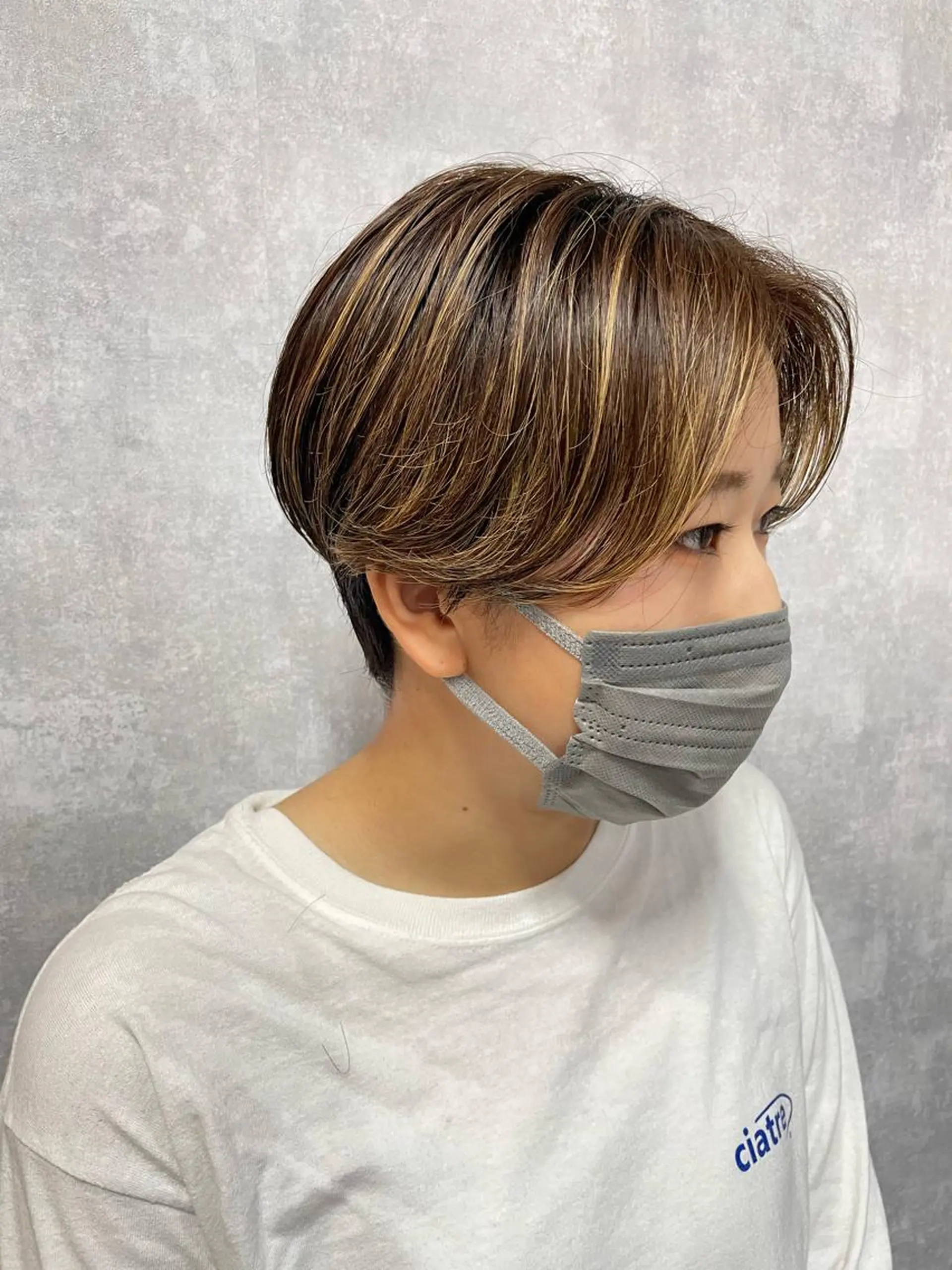 ショート 切りっぱなしボブ ショートボブ ハンサムショート 丸みショート アッシュ カット ヘアカラー トリートメント C’LD hair  produce /シールドヘア所属・モテ髪/ボブ/ショー ト/アダチフウトのヘアスタイル