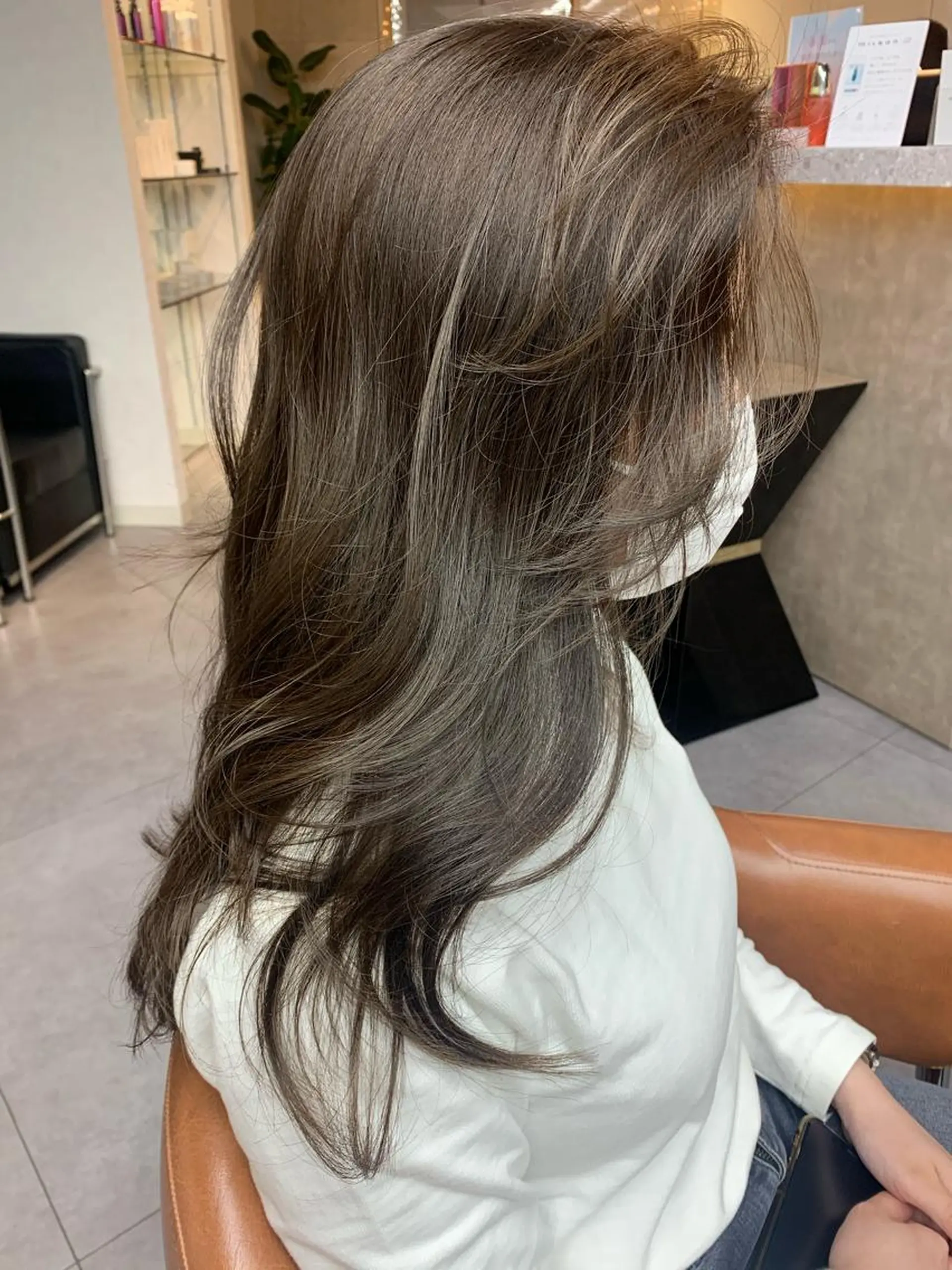 ロング カラー ヘアアレンジ 顔まわりレイヤー 韓国風ヘア レイヤーカット 心斎橋🤍韓国風🤍 Mamiのヘアスタイル