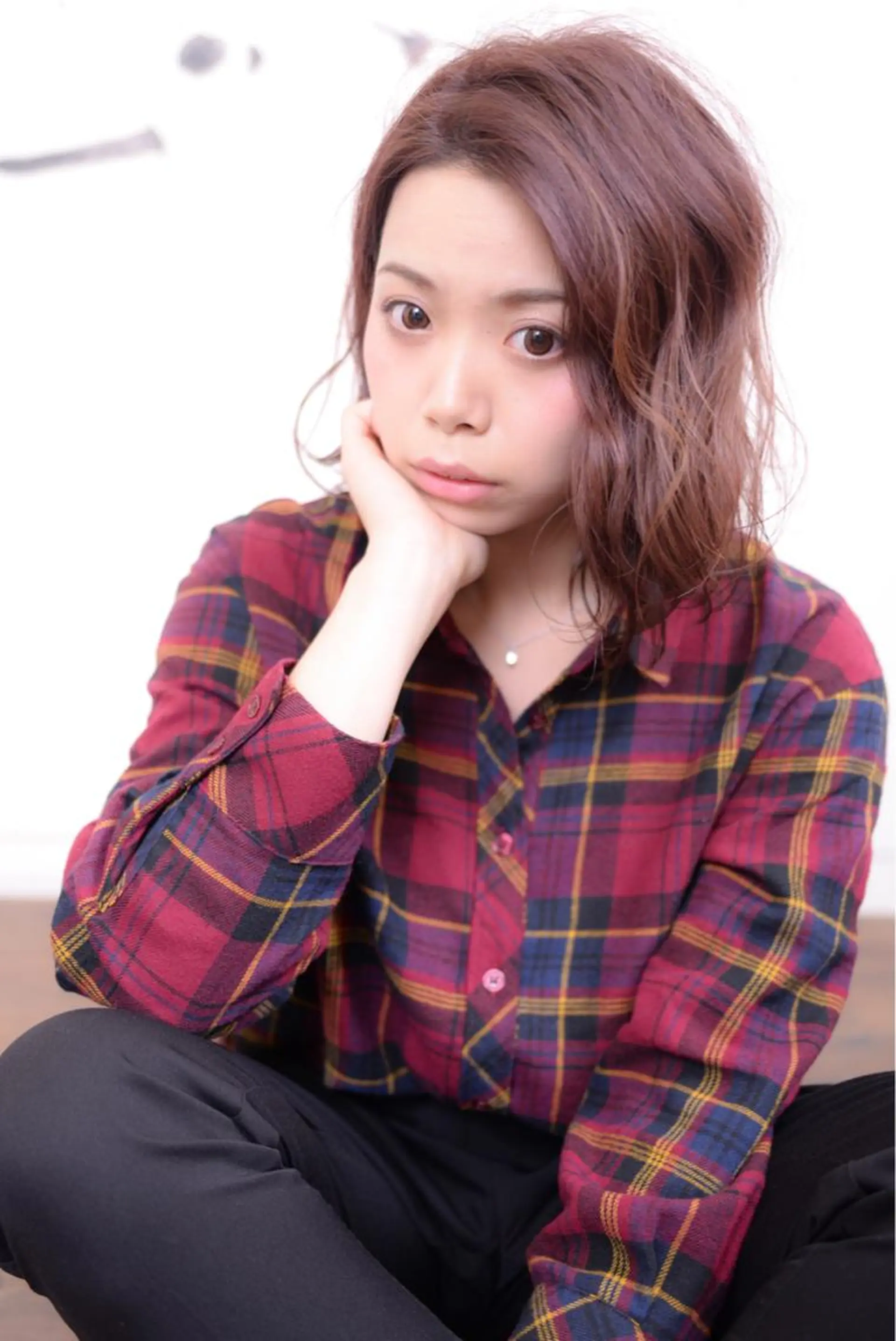 ミディアム カラー パーマ 板倉 花連のヘアスタイル
