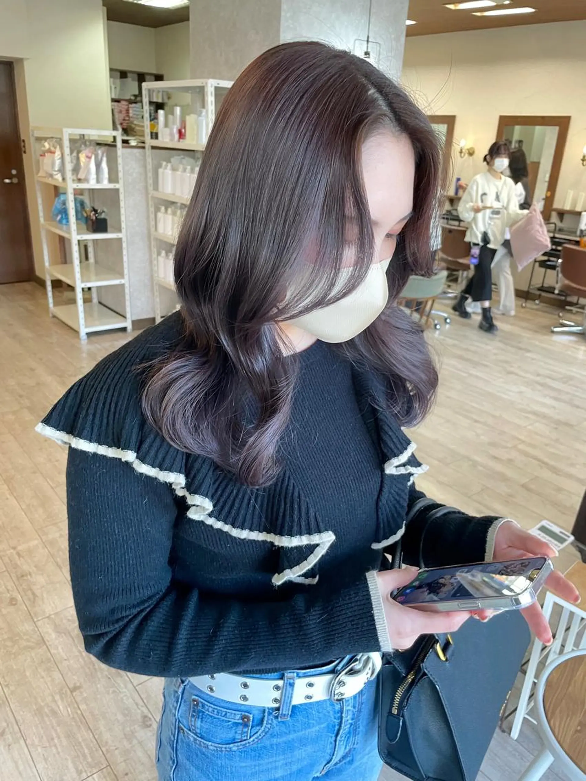 セミロング カラー ブリーチ ブラウンカラー グレージュ ラベンダーカラー ラベンダーグレージュ カット 高橋 みく/ minim 暖色のヘアスタイル