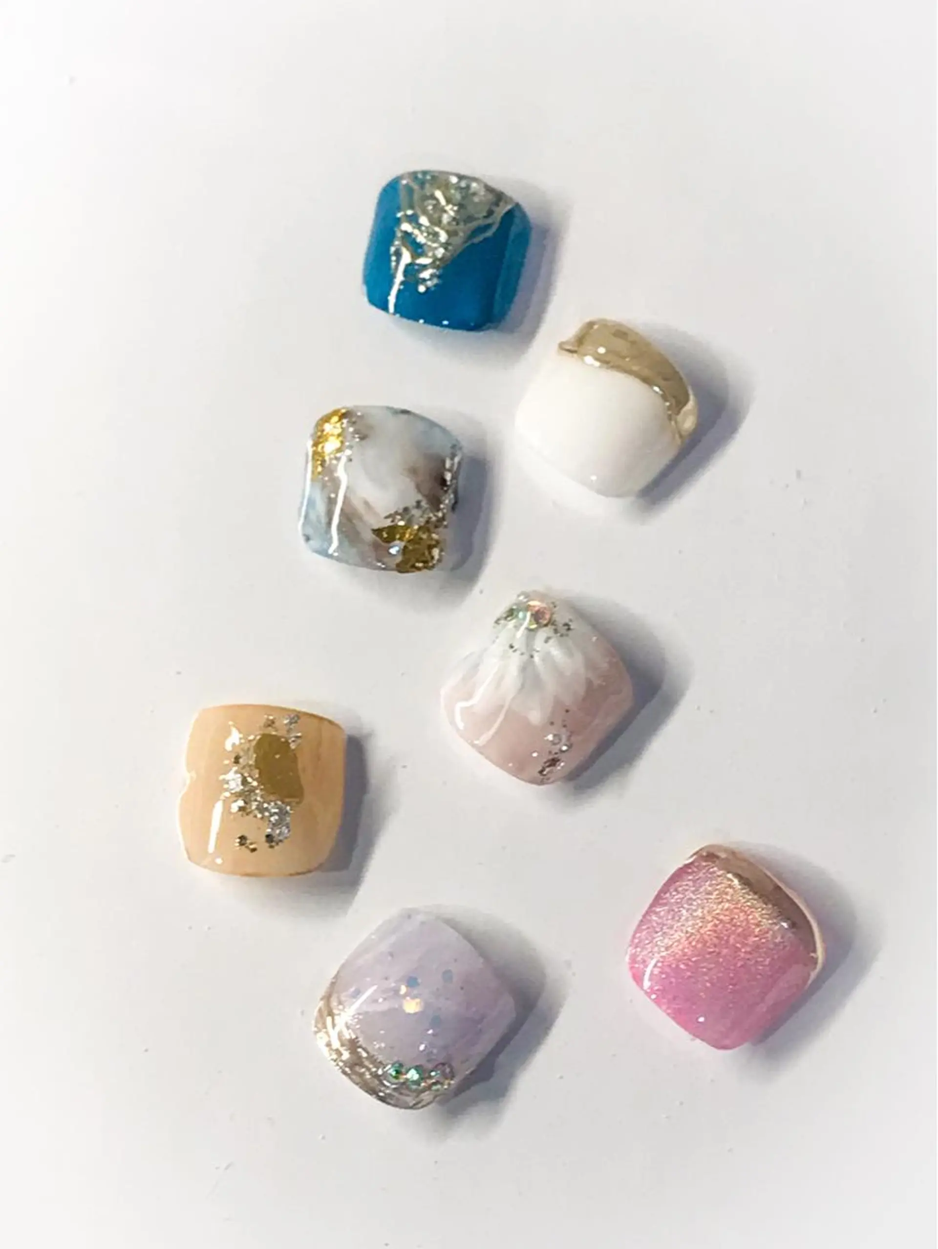 ネイル フットネイル ラメ(グリッター) ワンカラーネイル Nyanco Nailのネイルデザイン