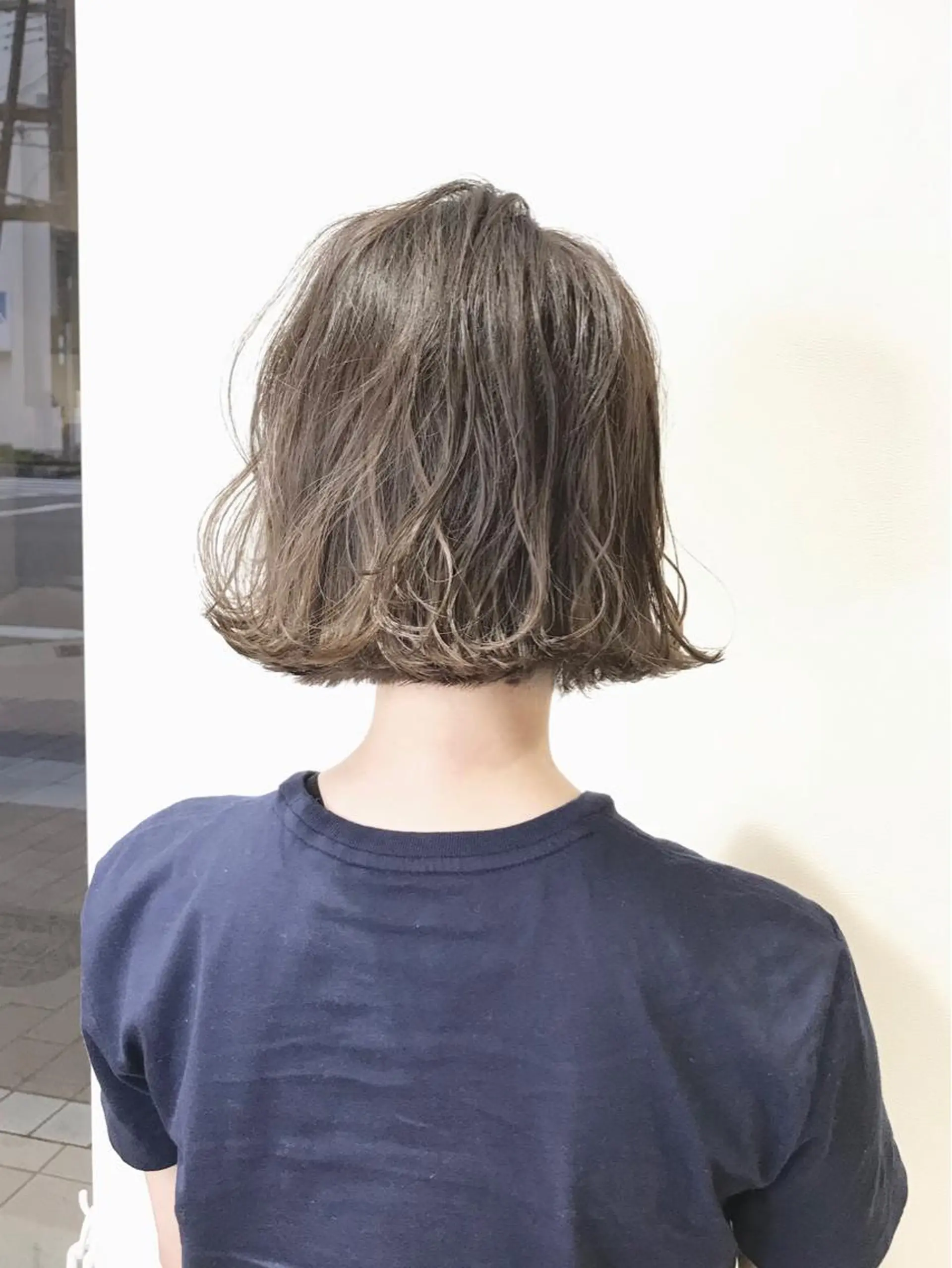 ショート カラー グレージュ ハイライトカラー ボブ ハイライト カット ヘアカラー ボブ・レイヤーカット 吉敷航一のヘアスタイル