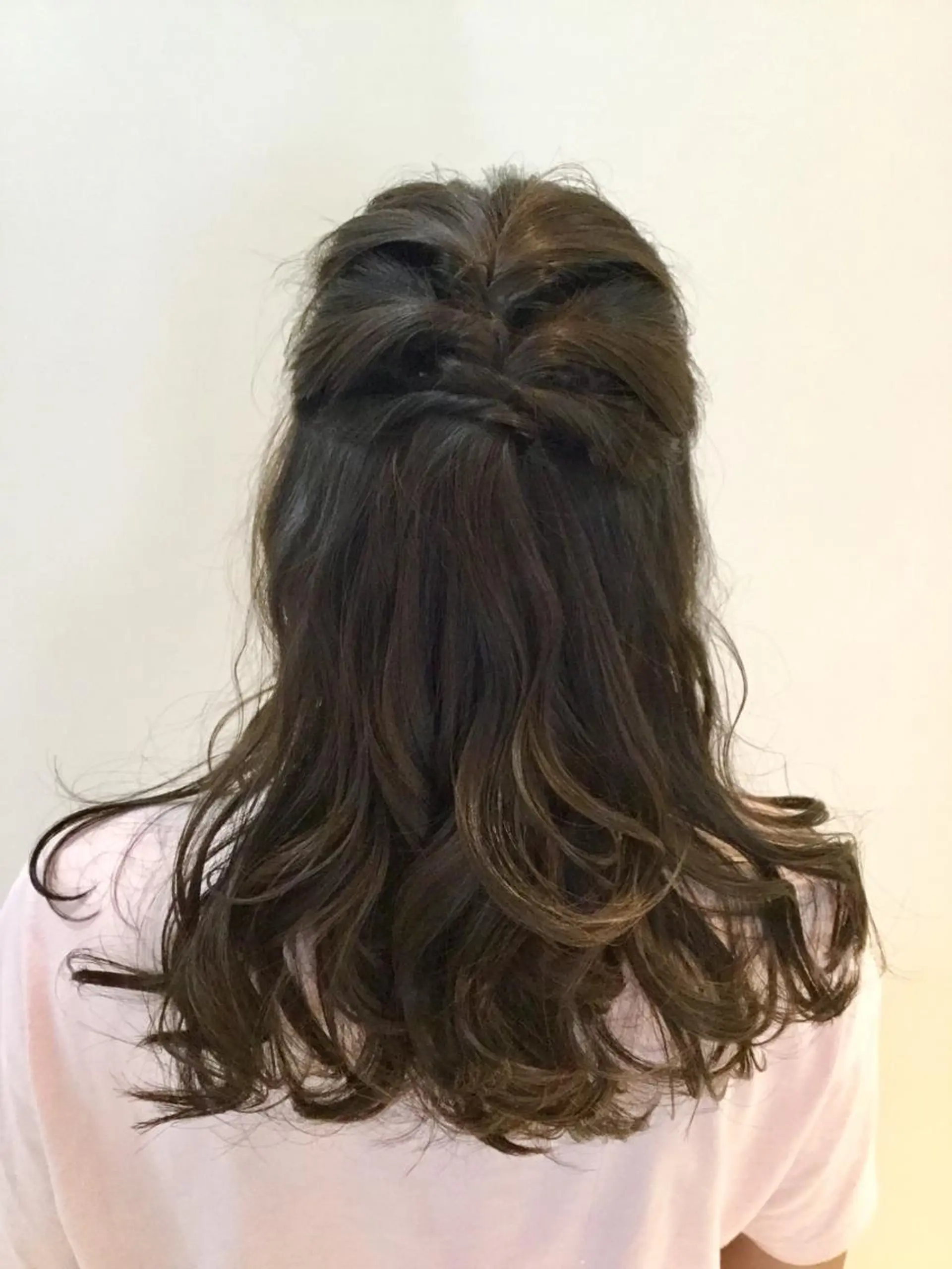 セミロング ヘアアレンジ 佐山 聖玲奈のヘアスタイル
