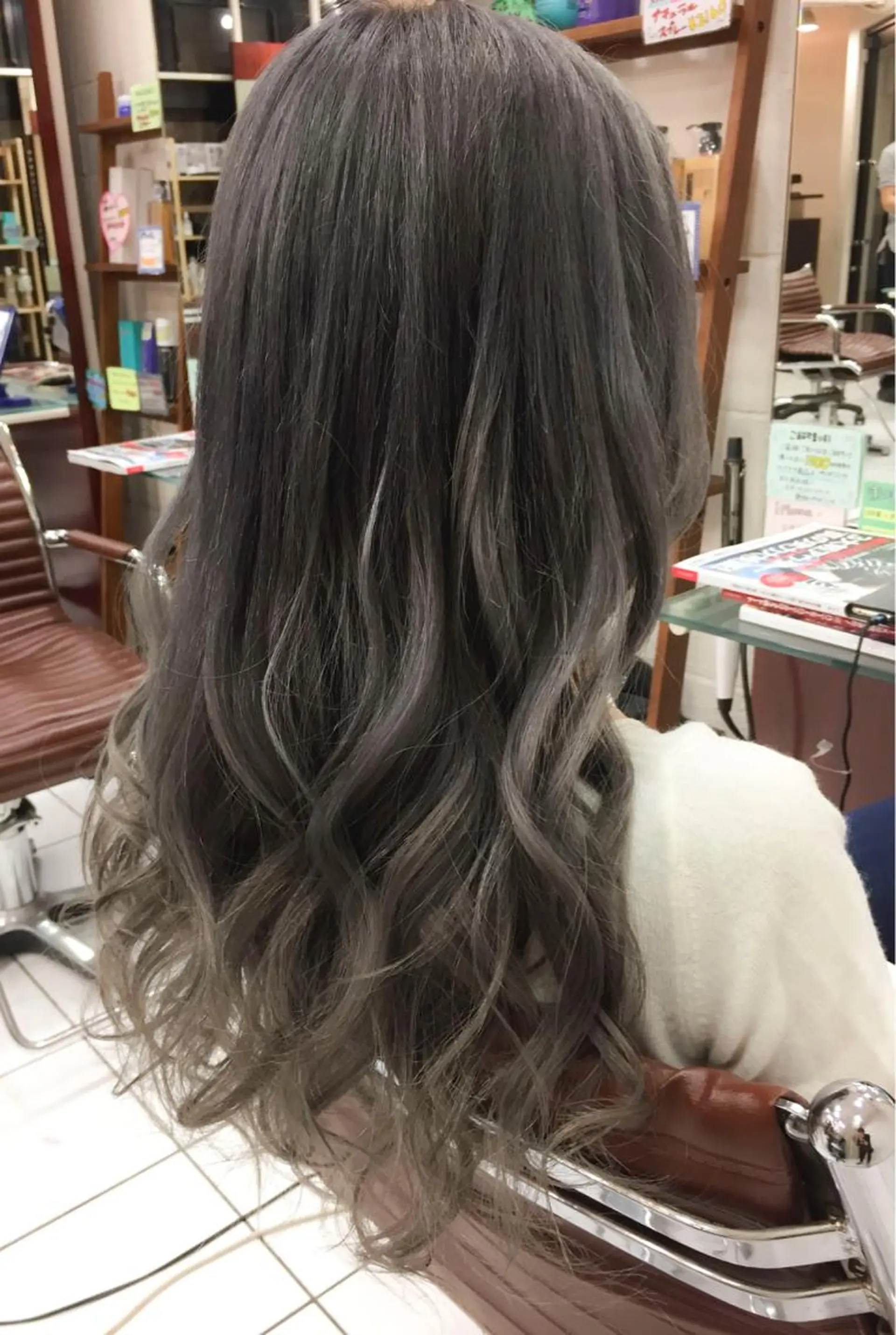セミロング カラー モテ髪透明感❤️ デイズヘアカラーのヘアスタイル