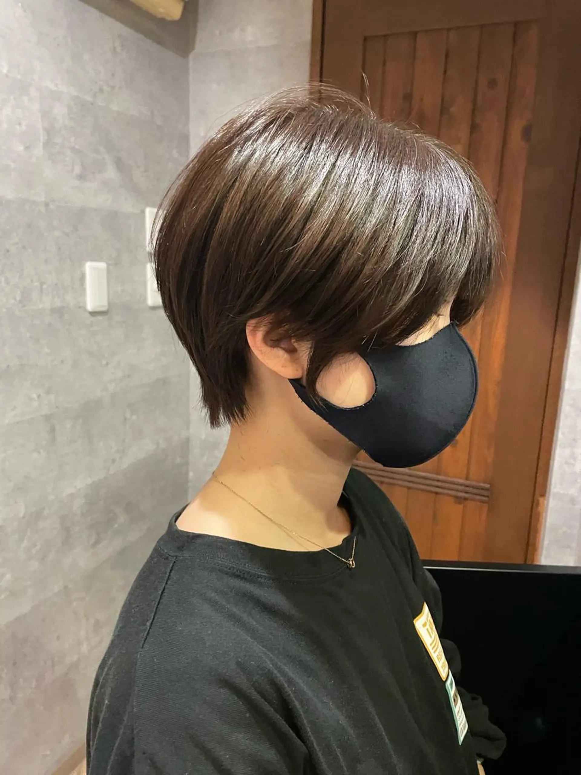 ショート カット ヘアカラー トリートメント 月200名以上担当 六甲徒歩30秒のヘアスタイル