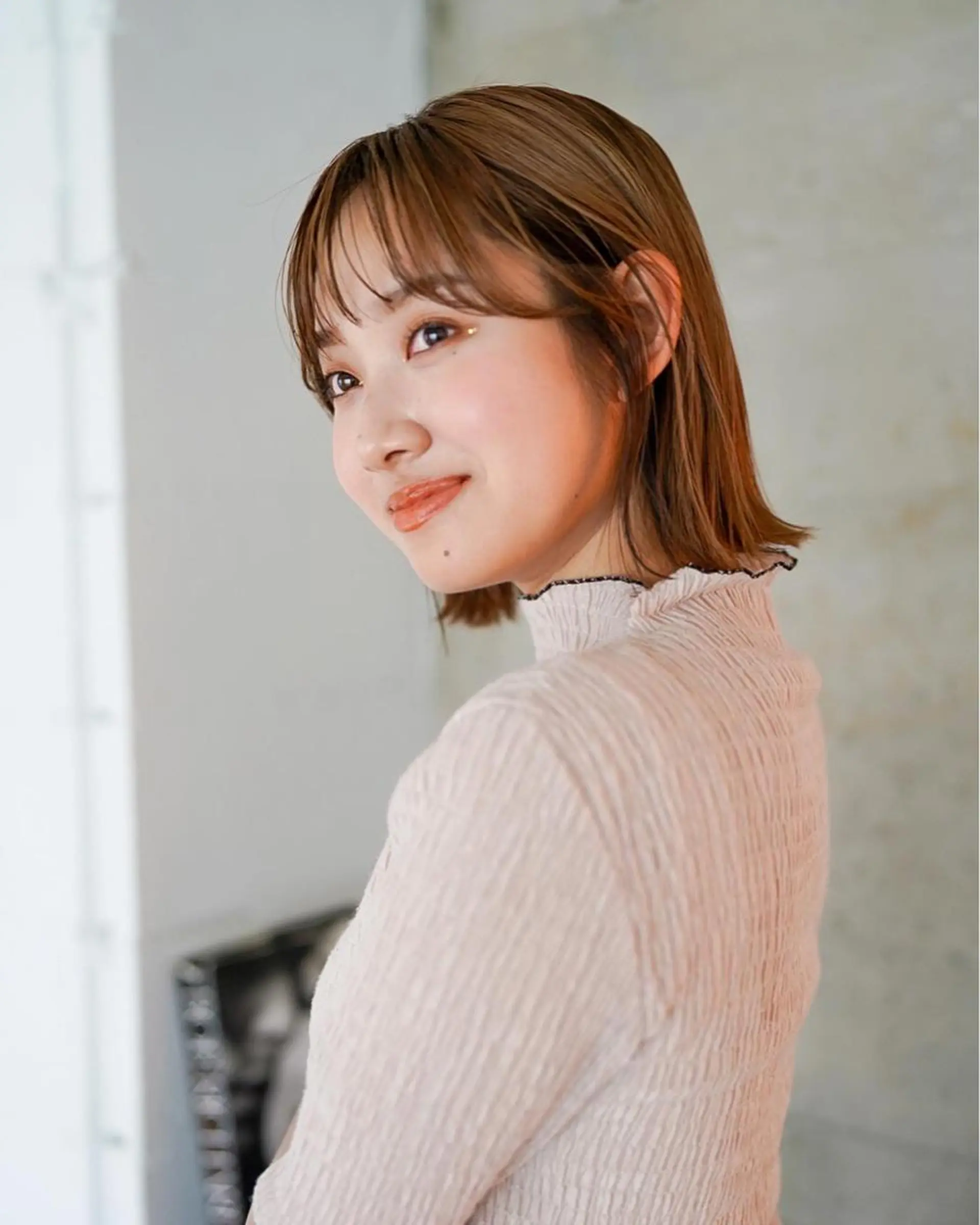 ミディアム THE DAY所属・AKI HASHIMOTOのヘアスタイル