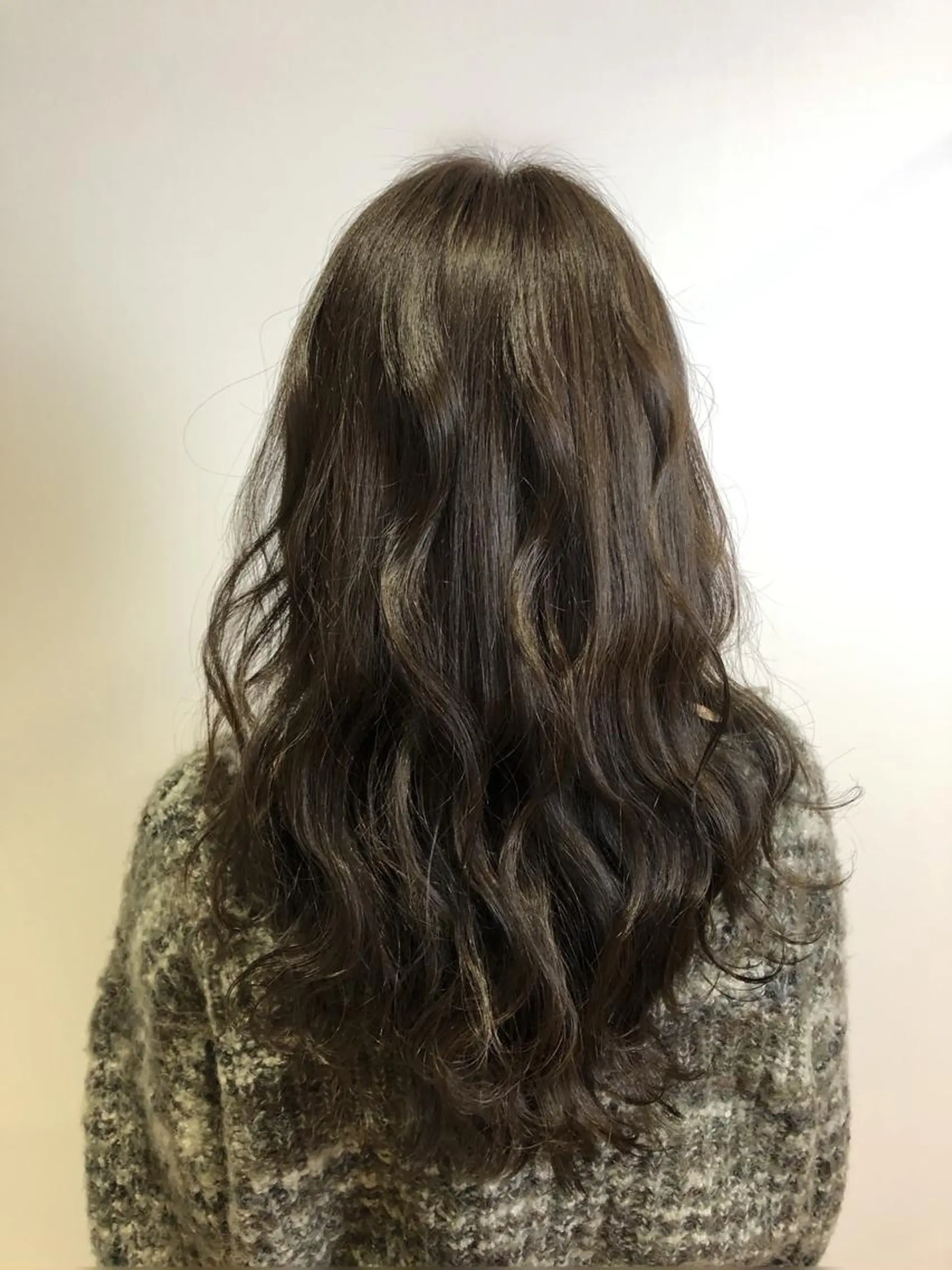 ロング カラー ヘアカラー トリートメント 青野 文香のヘアスタイル