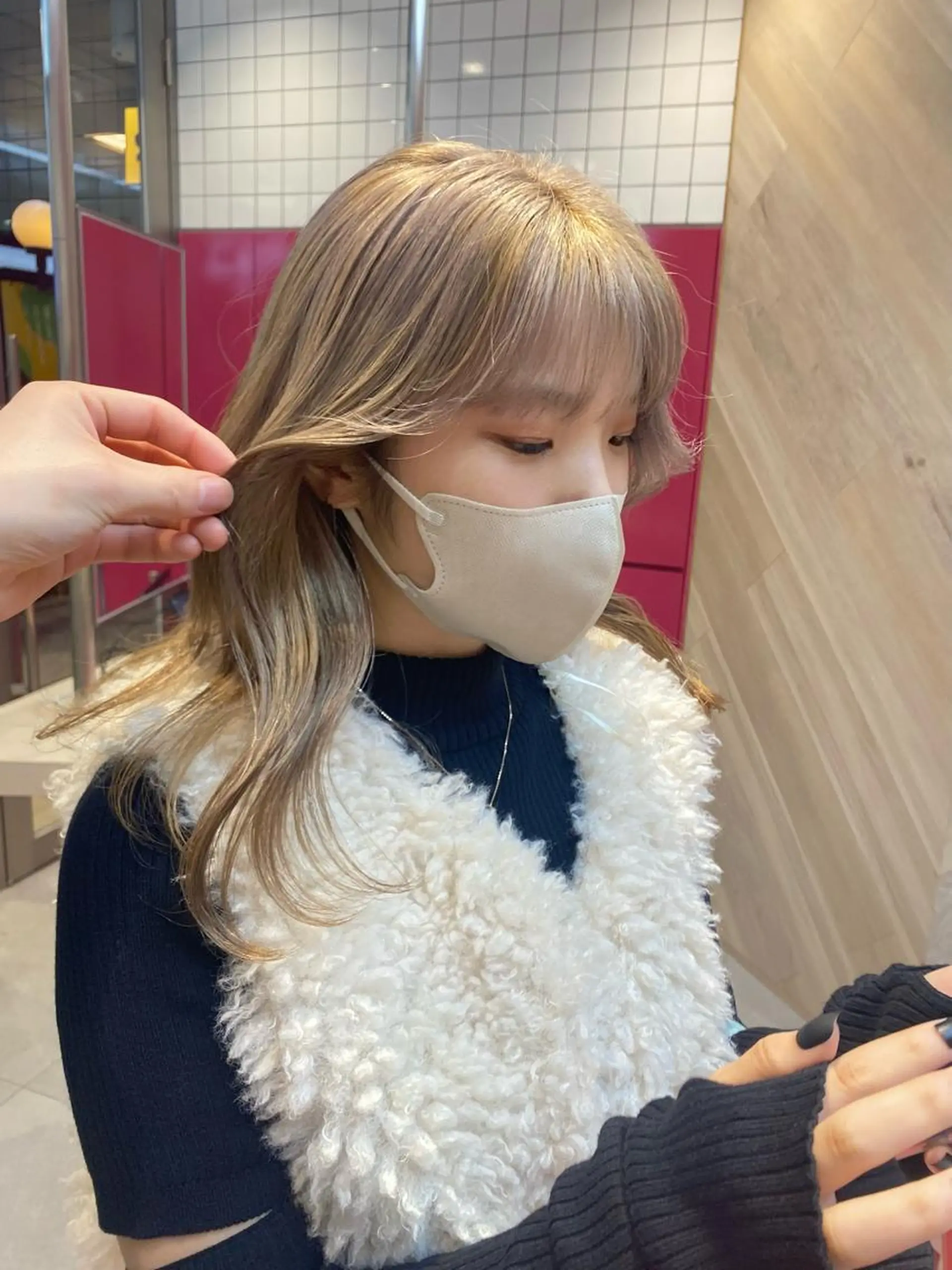 ミディアム カラー ヘアカラー 荒谷 薫のヘアスタイル