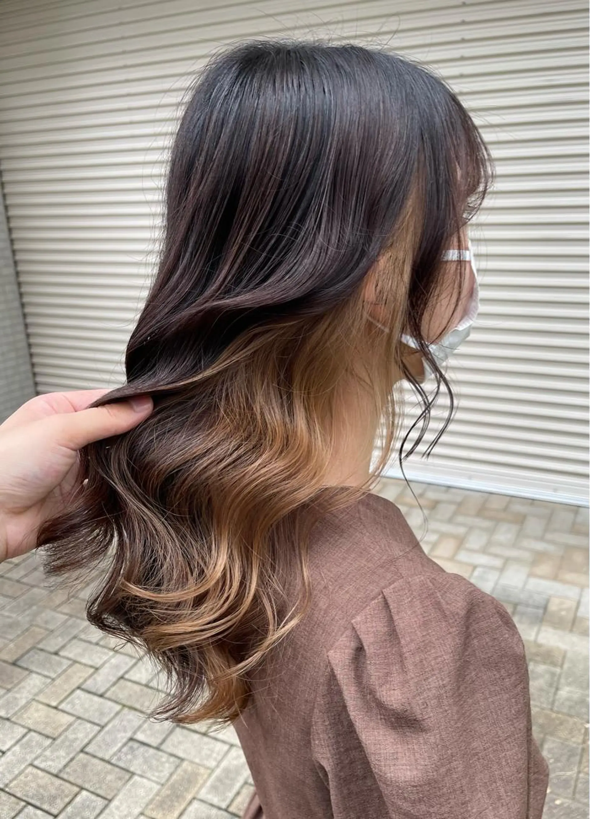 ロング カラー ベージュカラー インナーカラー カット ヘアカラー トリートメント 上田 紗也のヘアスタイル