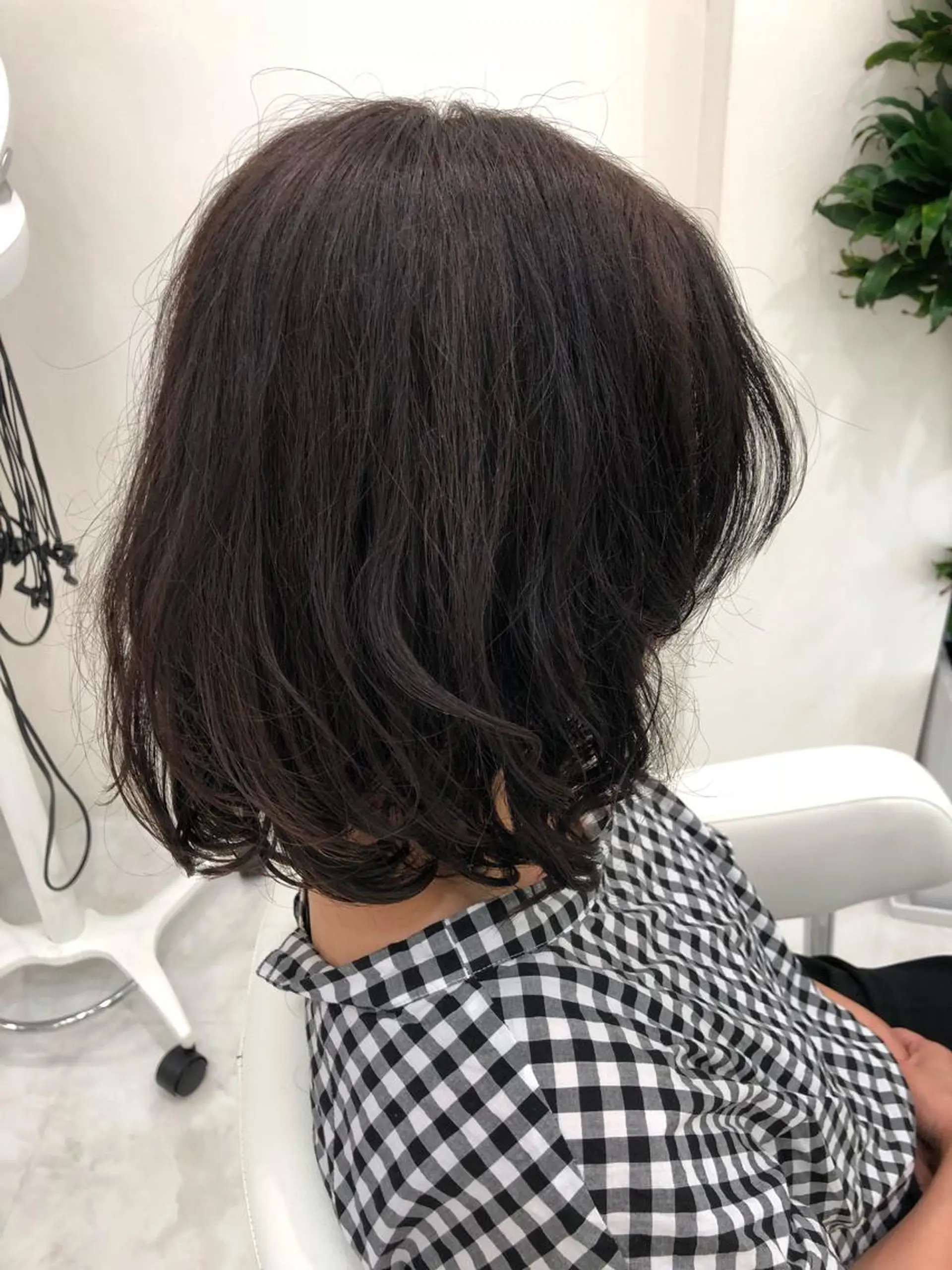 ミディアム パーマ ミディアムパーマ ボブ デジタルパーマ ニュアンスパーマ hair Freak所属・佐藤 祥太のヘアスタイル