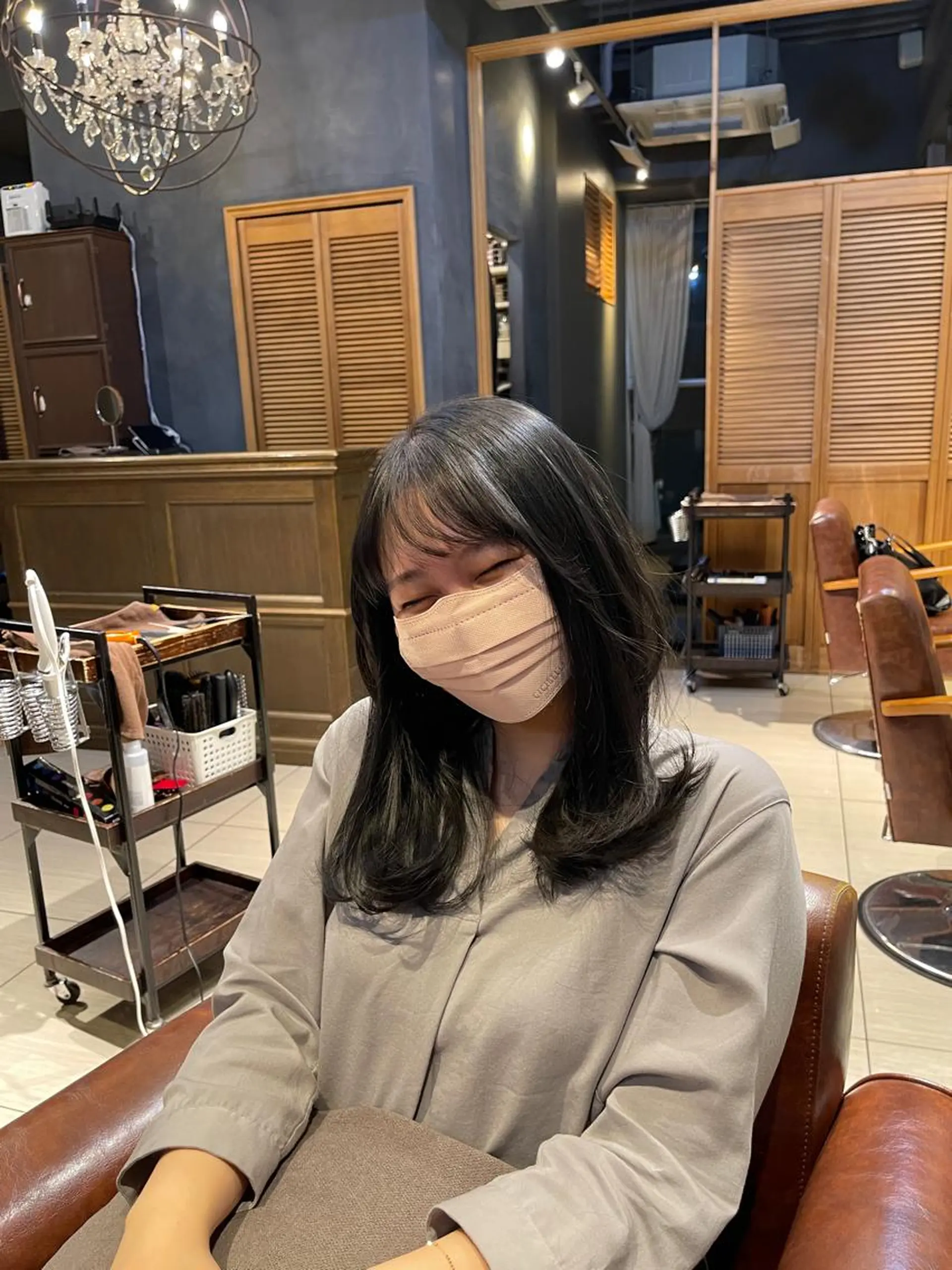 セミロング ピンクブラウン くびれヘア 髪質改善 韓国風ヘア 縮毛矯正 カット ヘアカラー トリートメント 艶カラー/艶髪矯正 LOANA鈴木のヘアスタイル