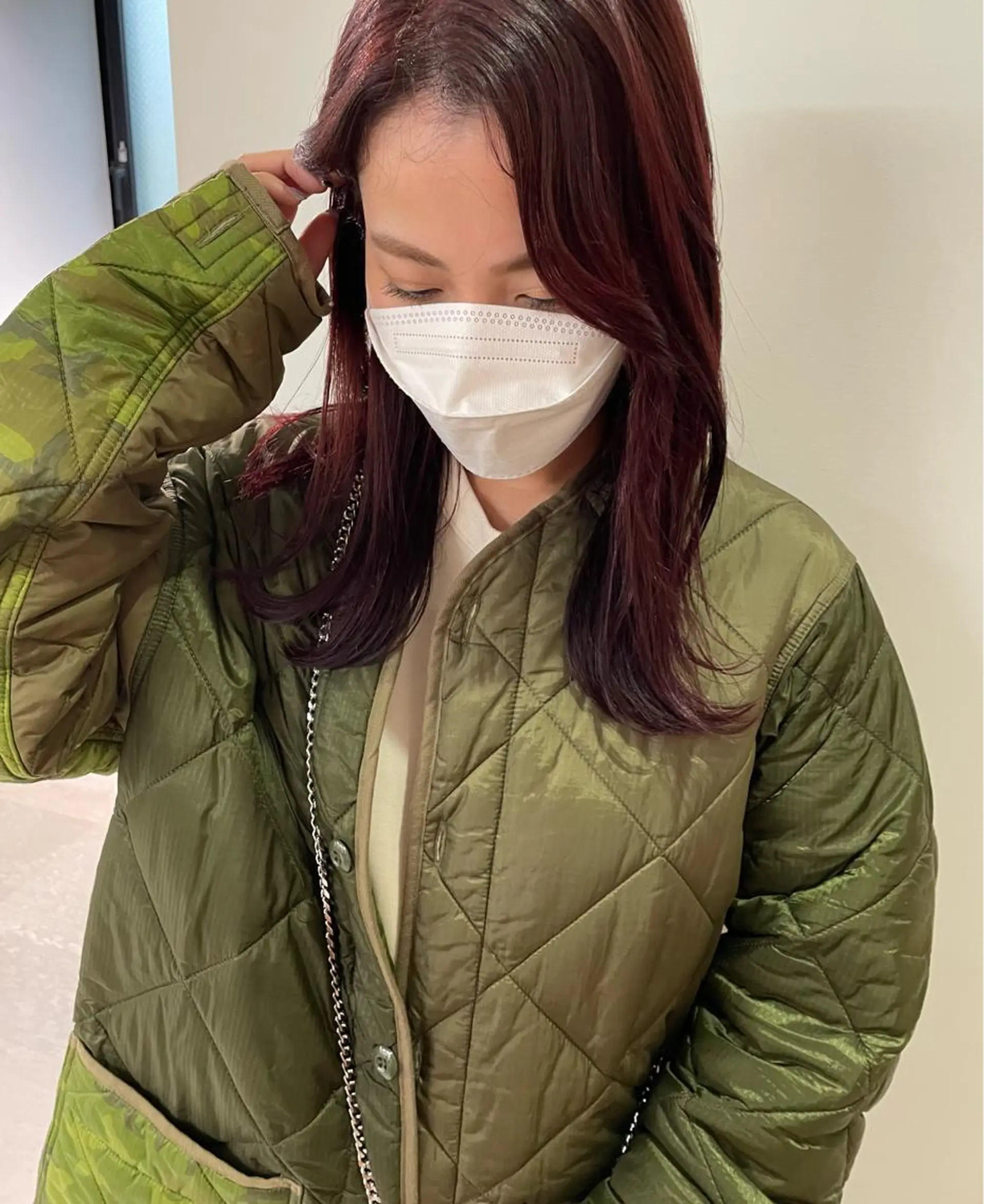 セミロング カラー ミストバング デザインカラー  フェイスフレーミング ハイライトカラー ラベンダーカラー ヘアカラー トリートメント MIU/ルーツカラー ボブ/顔周りレイヤーのヘアスタイル