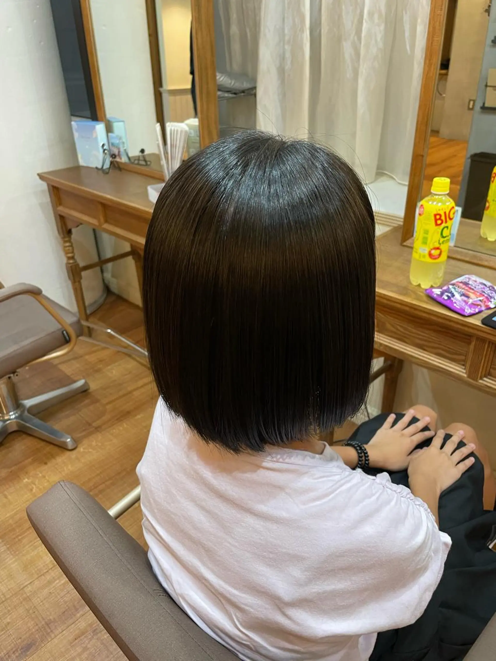 ミディアム ボブ カット 縮毛矯正 Aujuaソムリエ 💎まな💎のヘアスタイル