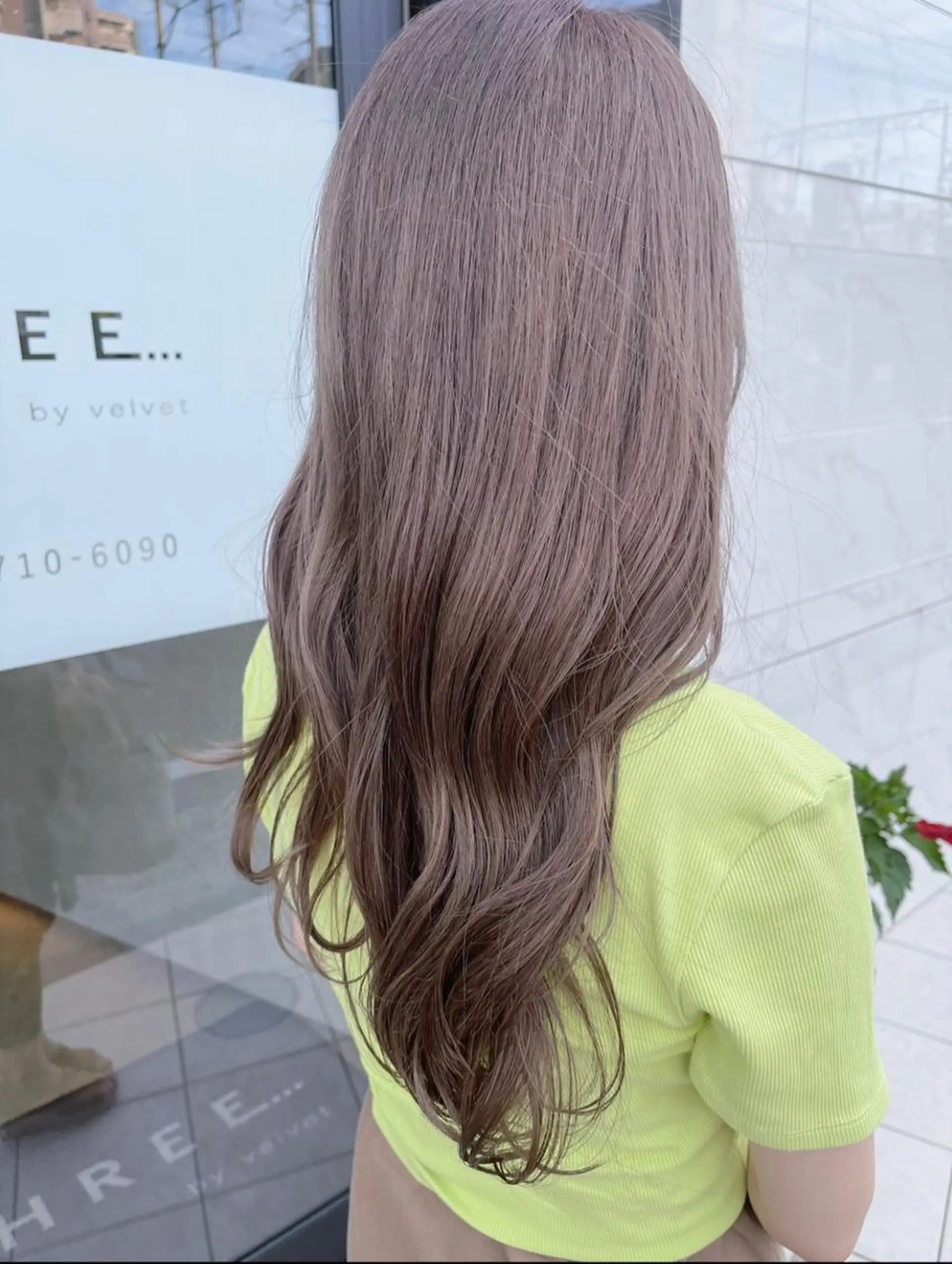 ロング カラー ベージュカラー ブリーチ ケアブリーチ ハイトーンカラー miyu🎀まつ毛 /耳つぼジュエリーのマツエク・マツパデザイン