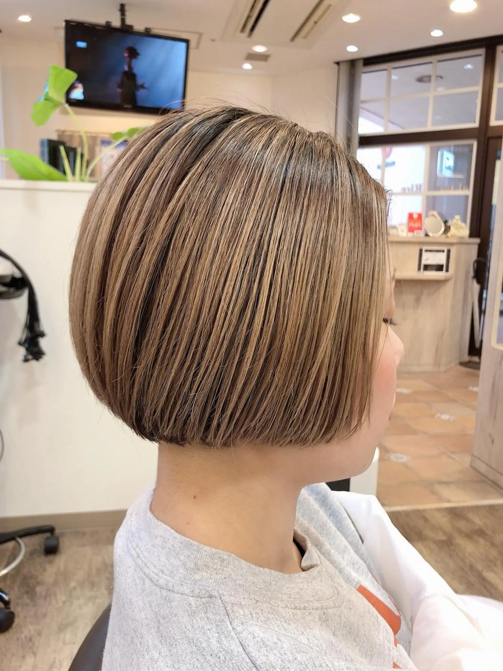 ショート カラー ハイライトカラー ハイライト カット ヘアカラー 尚平 髪質改善 大人のデザインカラーのその他イメージ