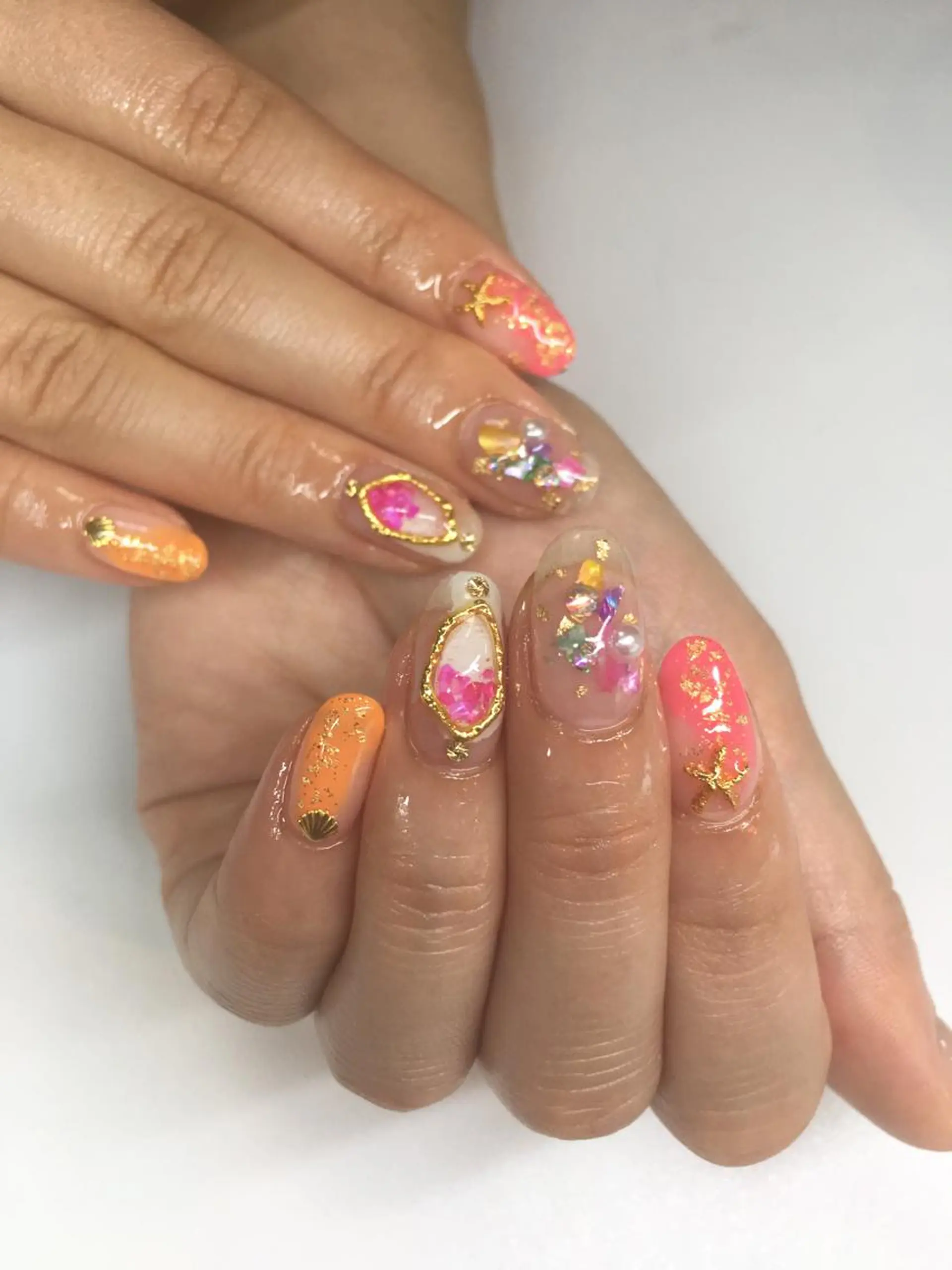 ネイル ゴールド 持ち込み 夏ネイル ハンドネイル glow_ nailのネイルデザイン