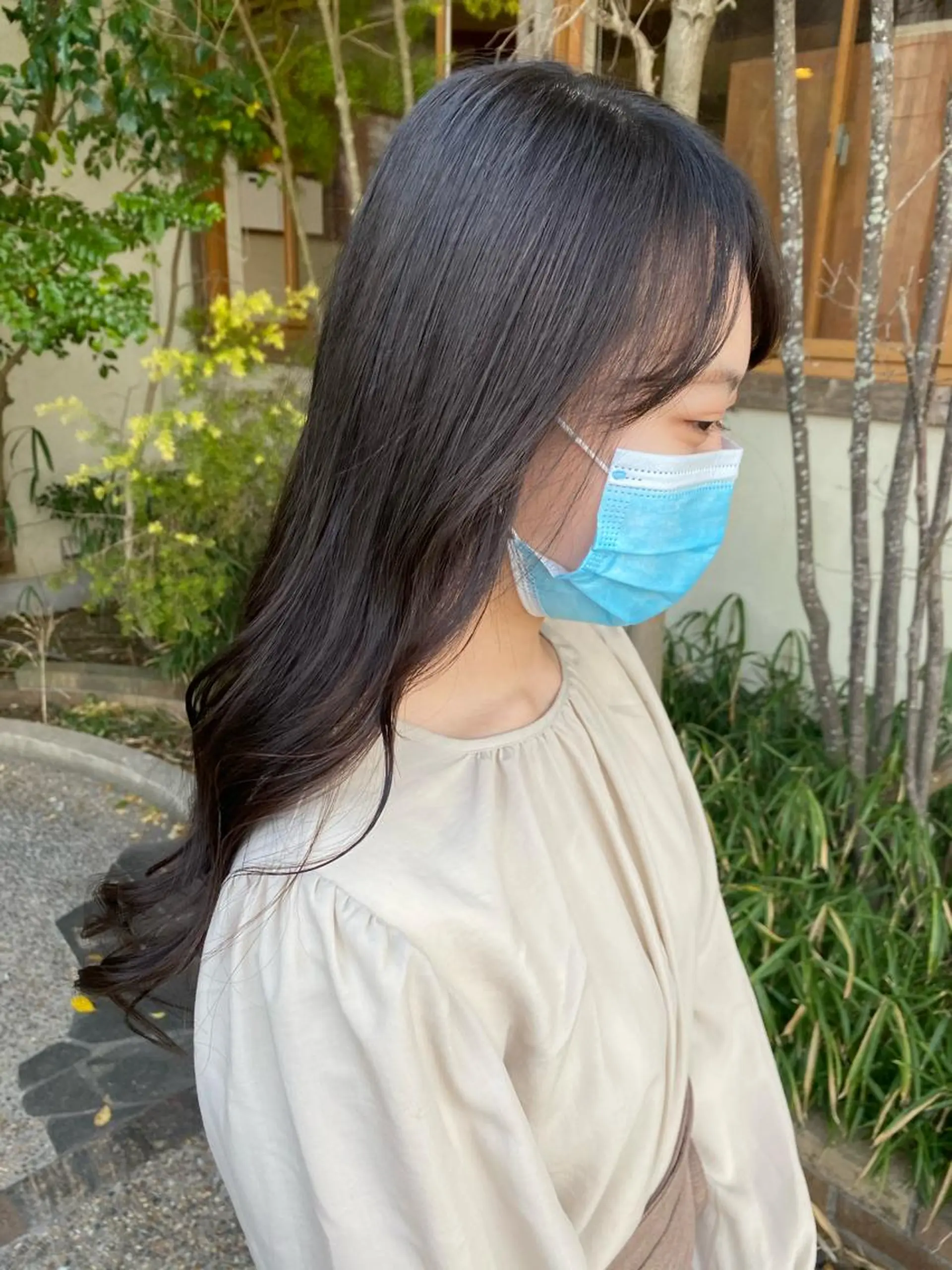 ロング カラー 小畑 杏実のヘアスタイル
