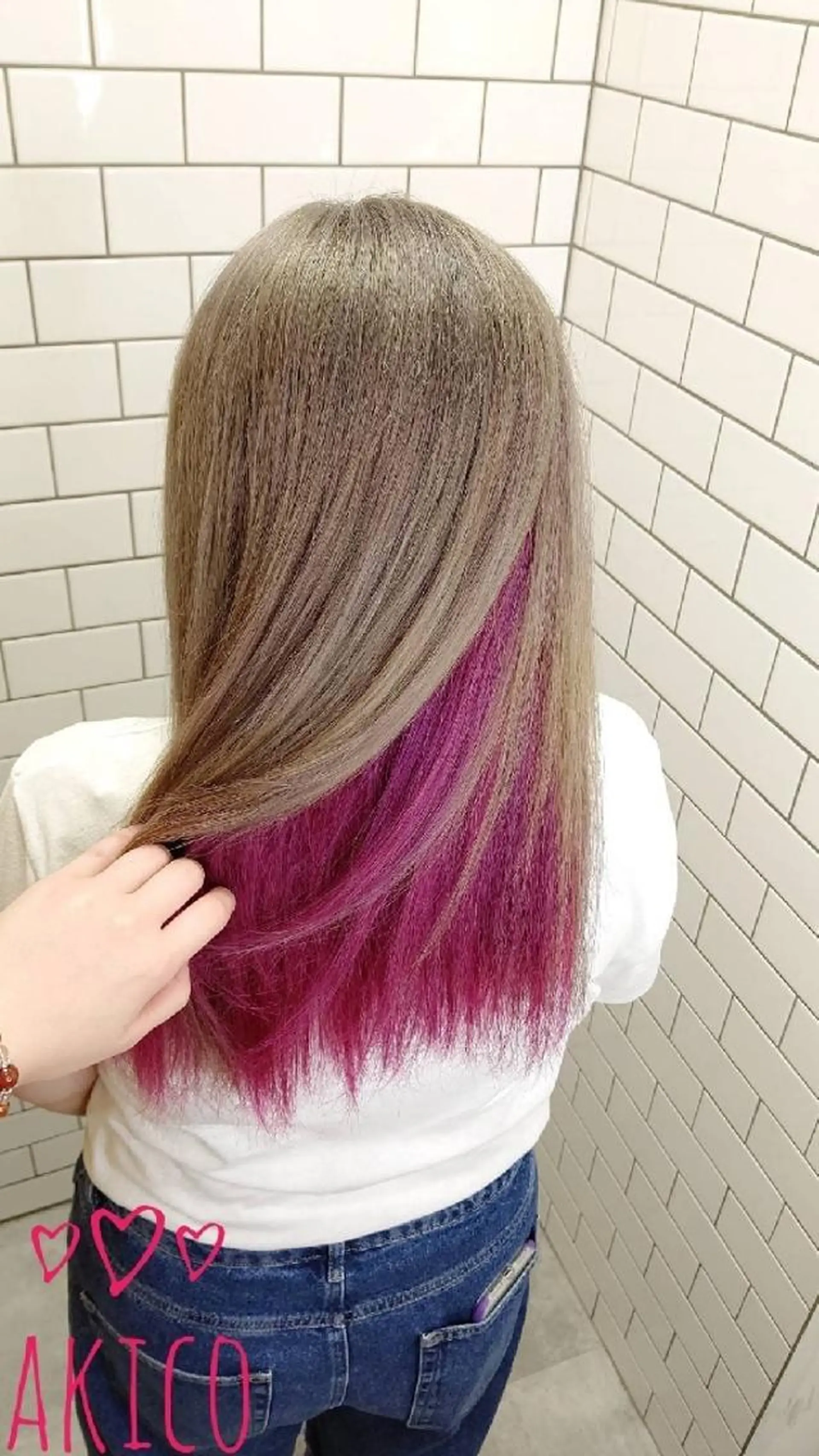 ロング カラー LUXBE GALLERY なんば駅前店所属・ラックスビーギャラリ ー AKICOのヘアスタイル