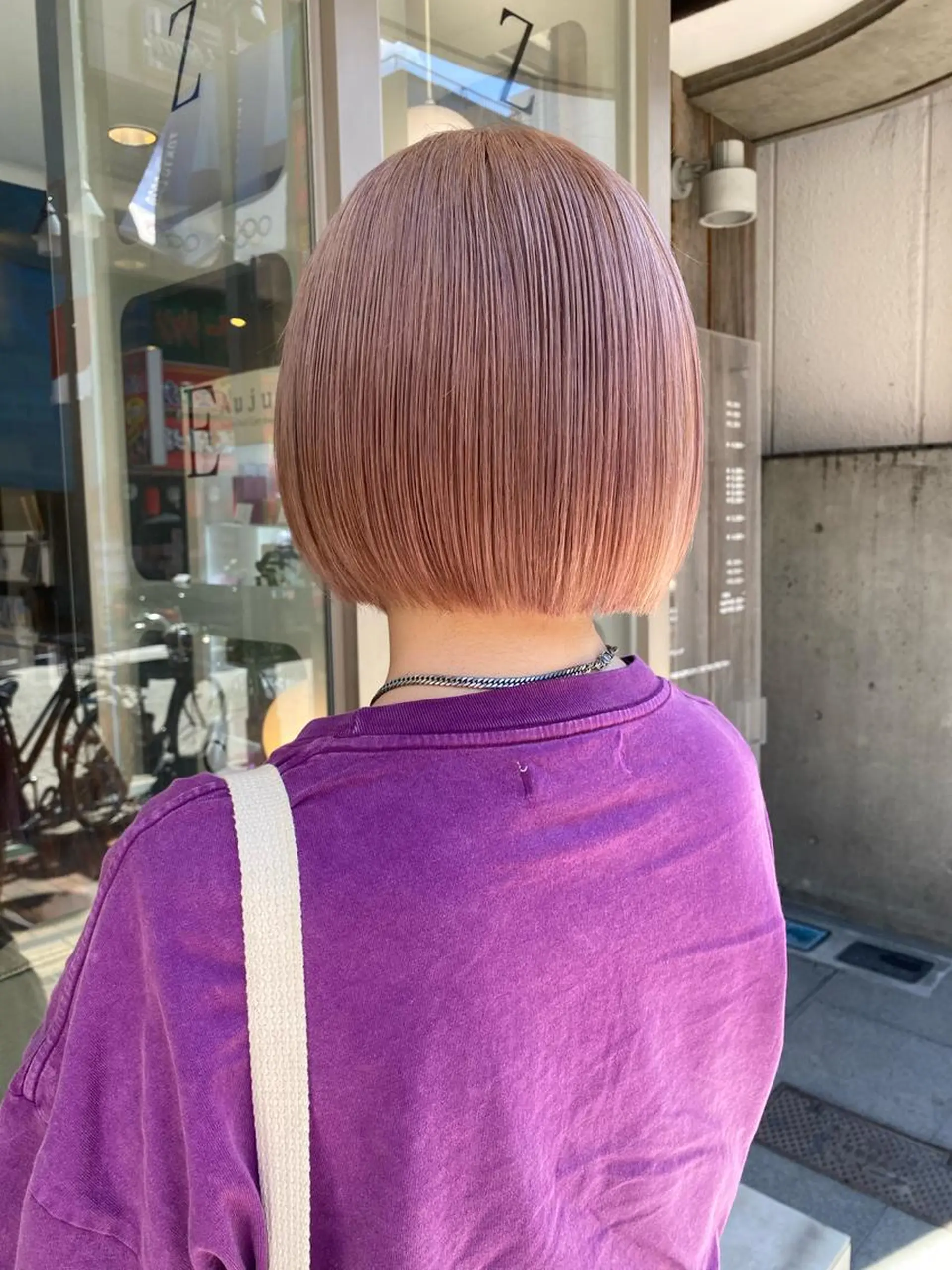 ショート カラー パーマ ヘアアレンジ メンズ キッズ ネイル viewstokyo所属・mana 暖色カラーカットのヘアスタイル