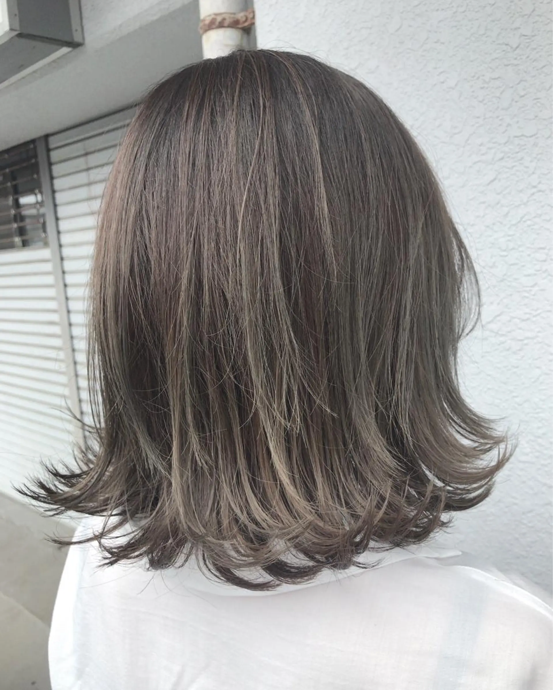 ショート カラー レイヤーカット匠 イソザキノリユキのヘアスタイル