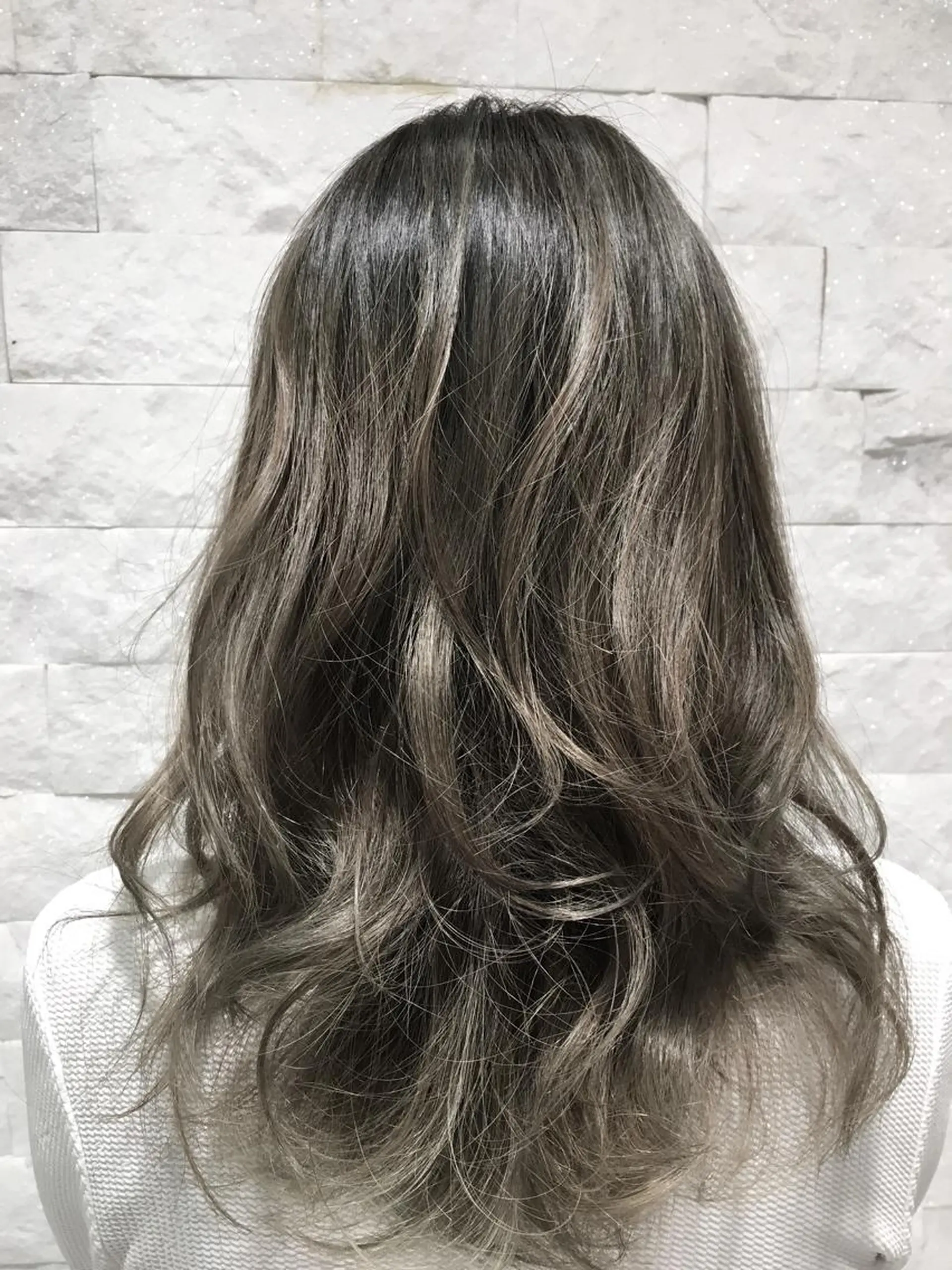 ミディアム カラー 骨格補正似合わせ カット阿部建のヘアスタイル