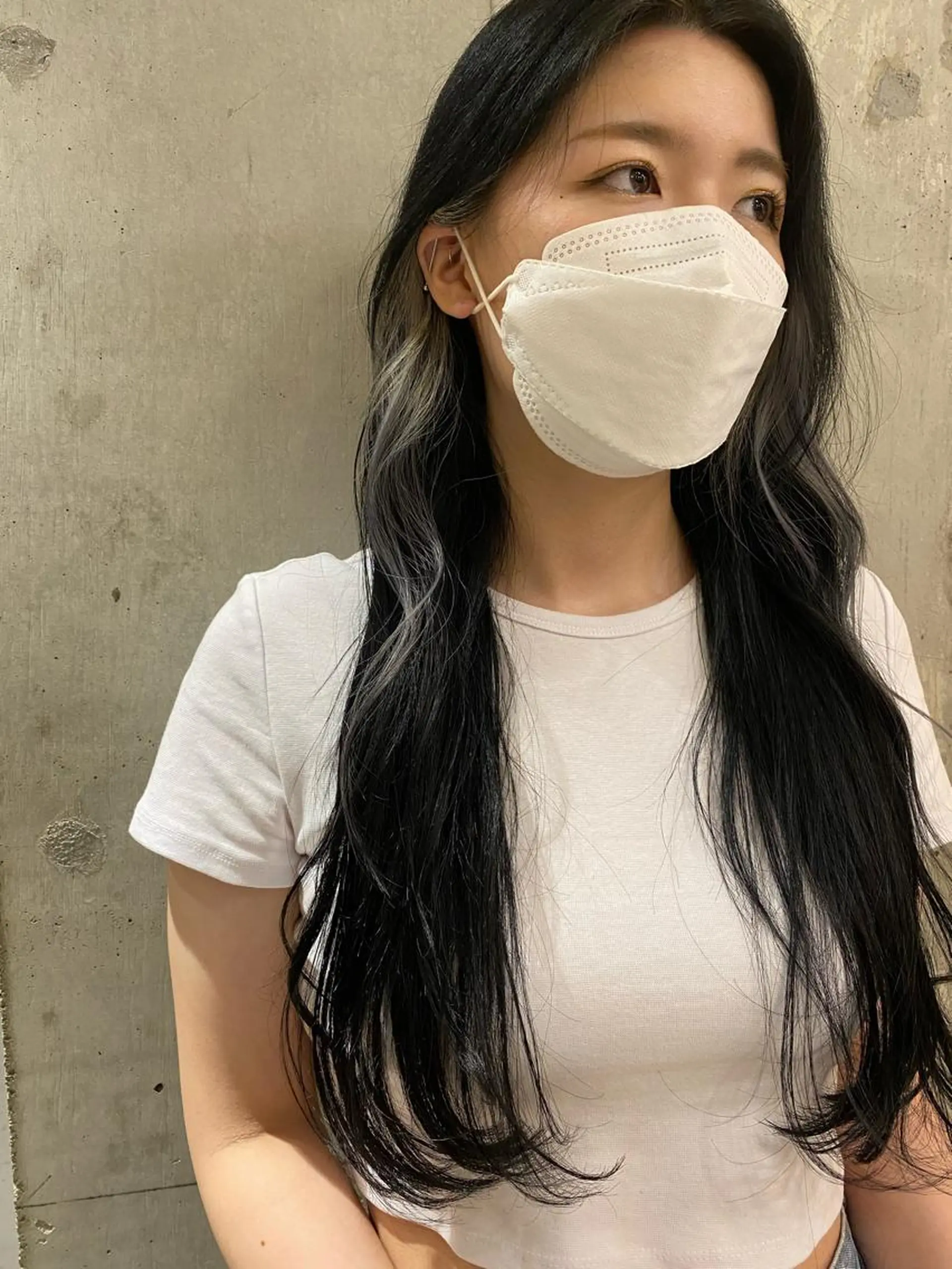 ロング カラー イヤリングカラー 透明感カラー 🩰asumiのヘアスタイル