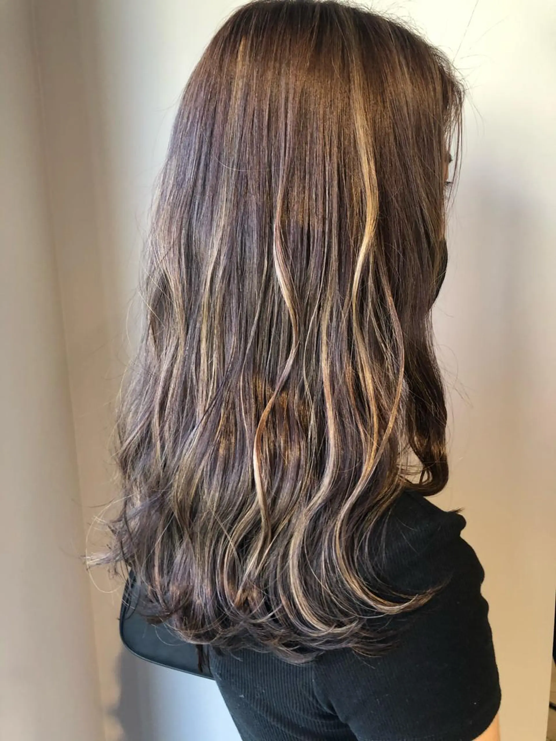 ロング カラー ハイライトカラー 3Dハイライト ハイライト ヘアカラー トリートメント ブリーチ👩‍🦳/ ‪✂︎MANAMIのヘアスタイル