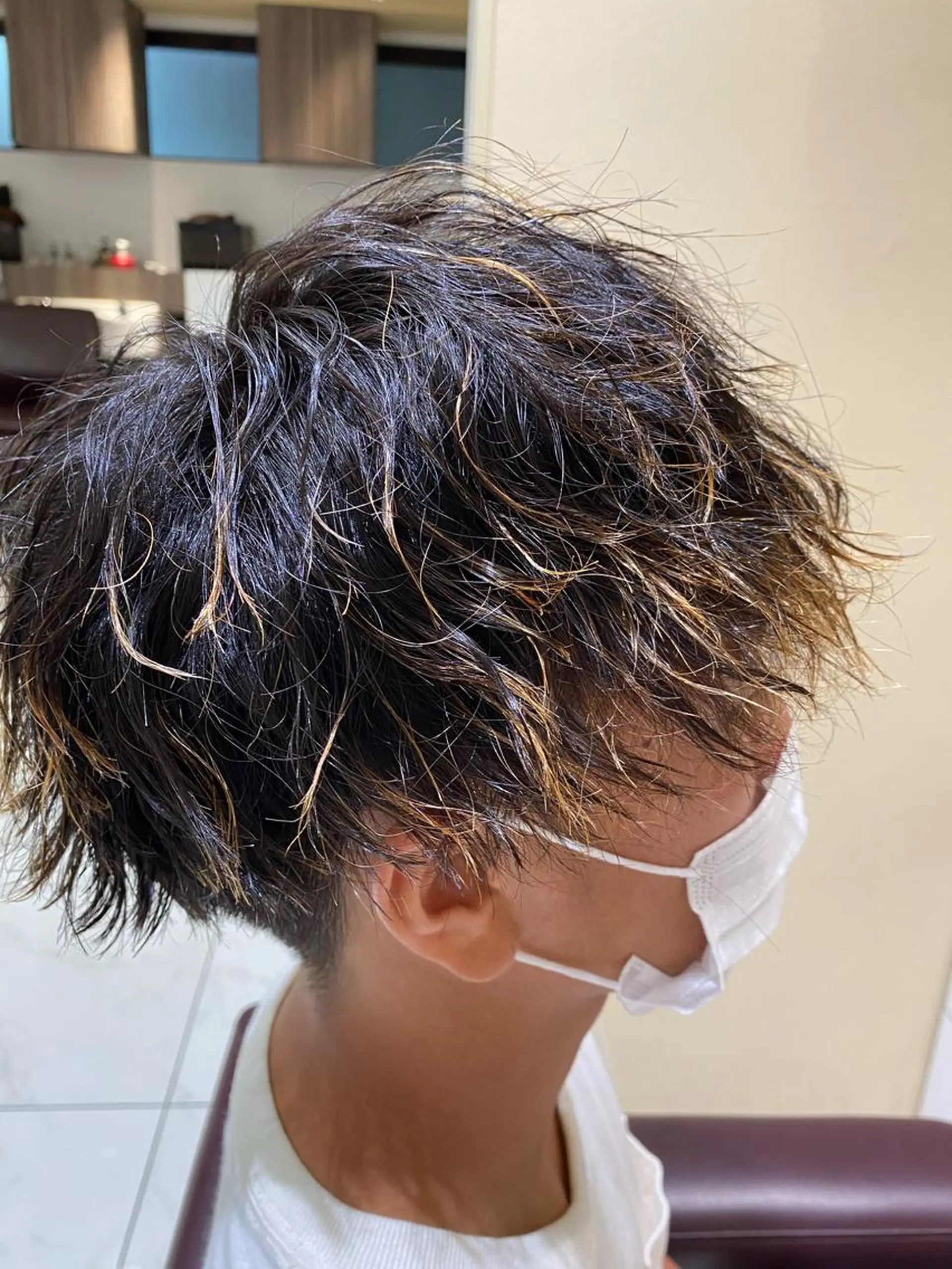 パーマ メンズ メンズブリーチ メンズパーマ メンズツイストパーマ ツイストパーマ カット パーマ 佐々木 拓海のヘアスタイル