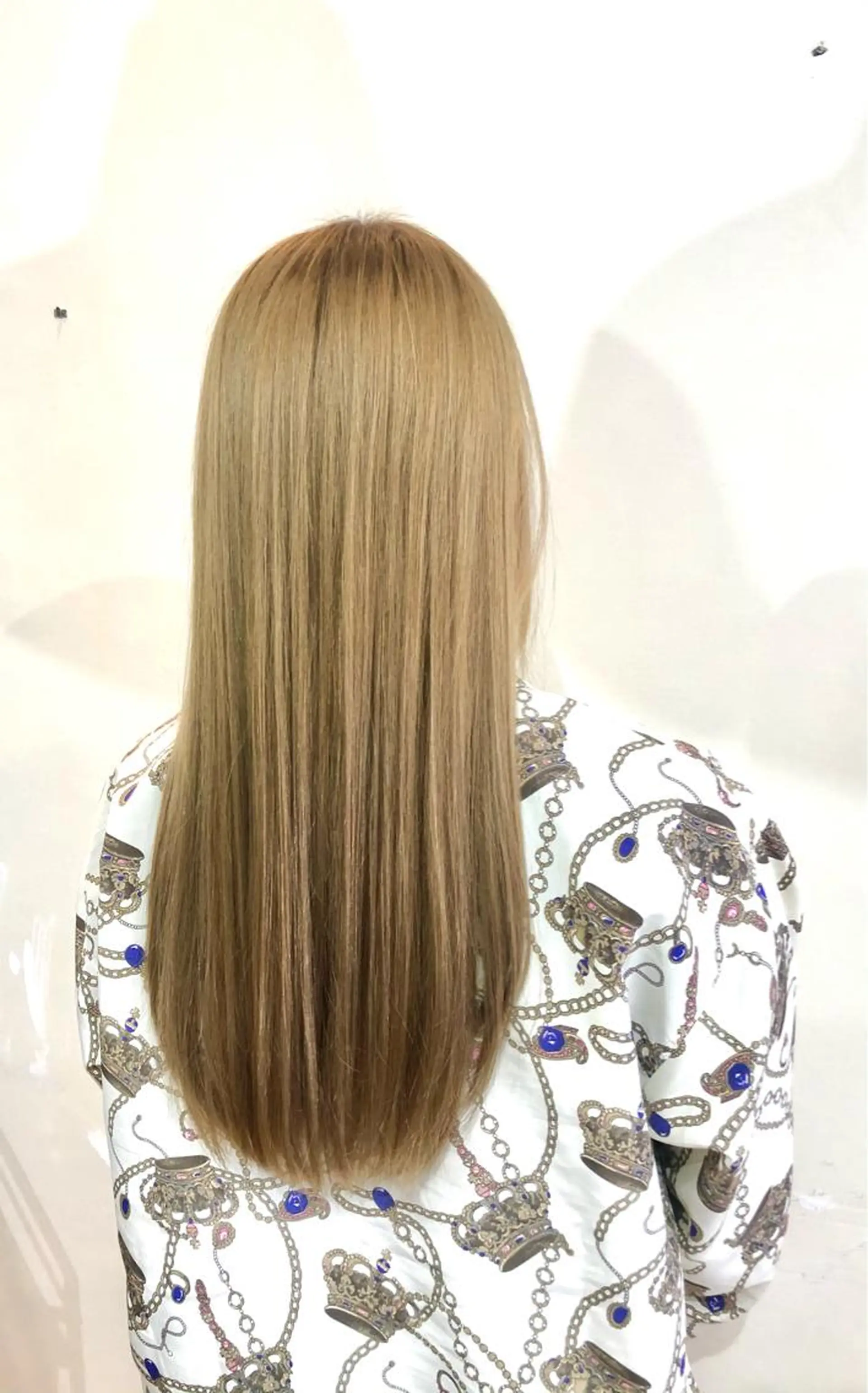 ロング カラー ベージュカラー ミルクティーベージュ カット ヘアカラー トリートメント レイヤーカット特化 🌻GOTOのヘアスタイル