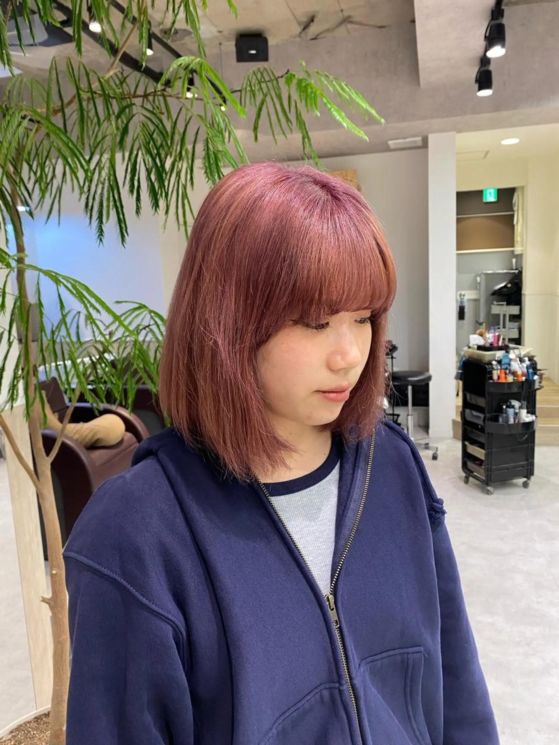 ミディアム カラー ブリーチ メンズパーマ支配率 No.1🔥坂井那吏のヘアスタイル