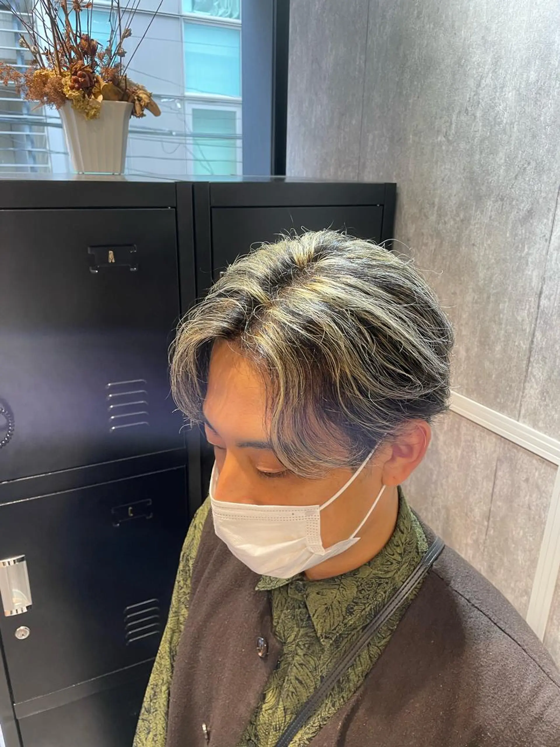ミディアム カラー パーマ メンズ メンズハイライト ハイライトカラー ハイライト ヘアカラー 🔥メンズ超特化🔥 青木海斗のヘアスタイル