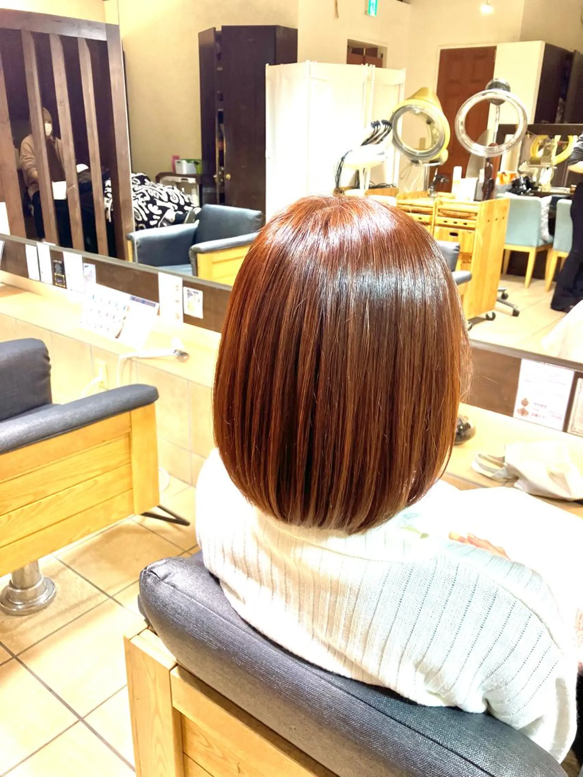 ミディアム カラー オレンジ カット トリートメント 奥谷 美代子のヘアスタイル