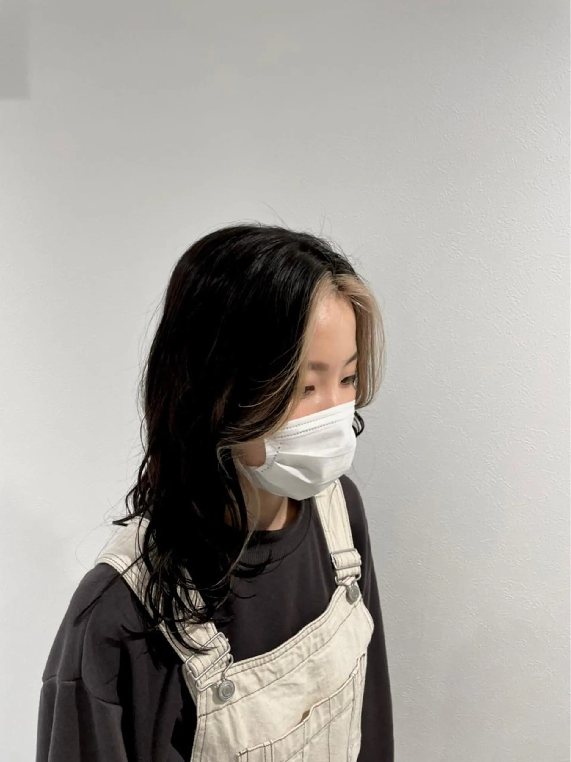 カラー ミストバング ベージュカラー  フェイスフレーミング ホワイトベージュ hair salon A 【エース】所属・🫧高鹿汰一髪質改善 /白髪ぼかし🫧のヘアスタイル