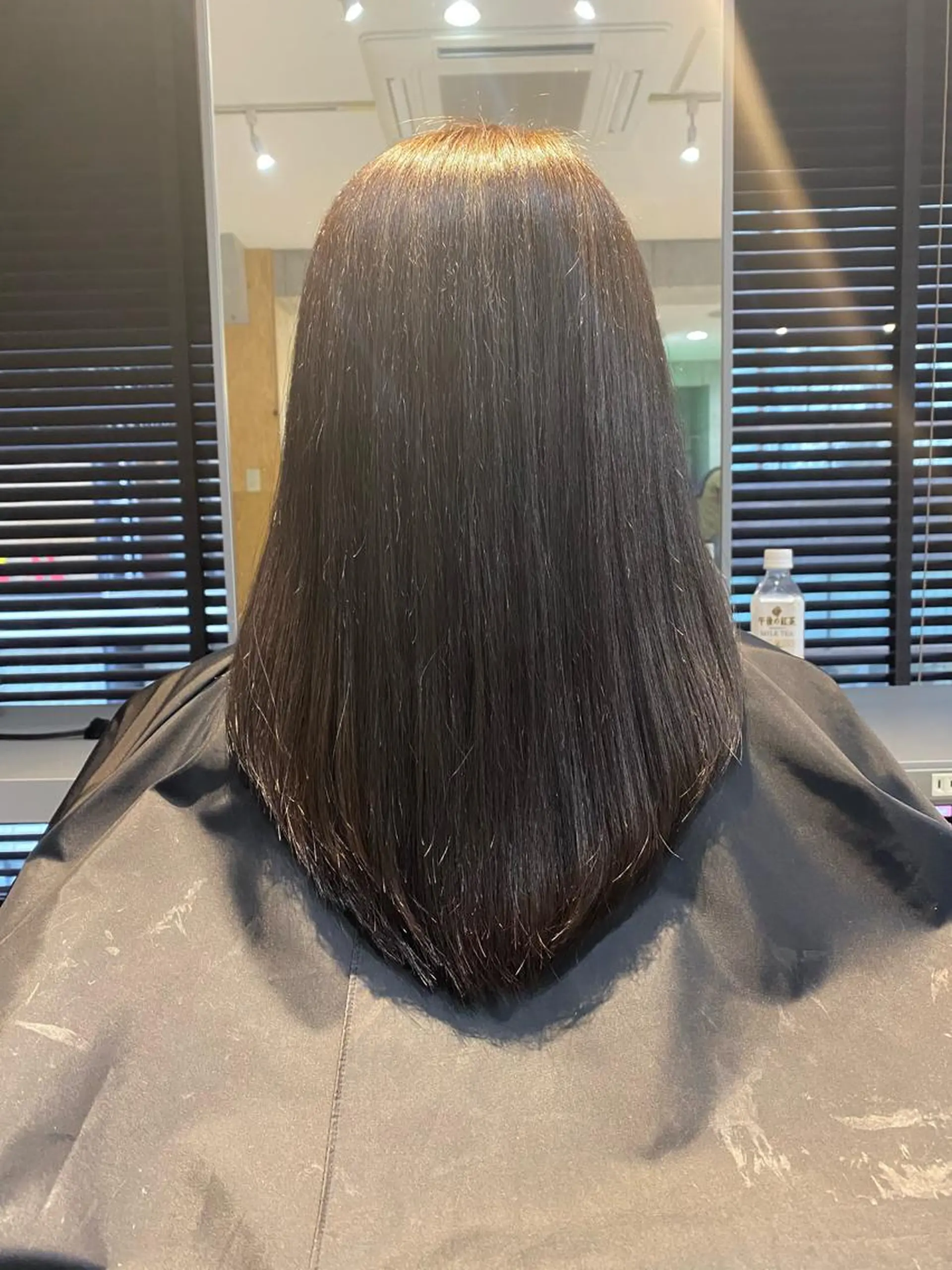 セミロング newi赤羽 HINATAのヘアスタイル