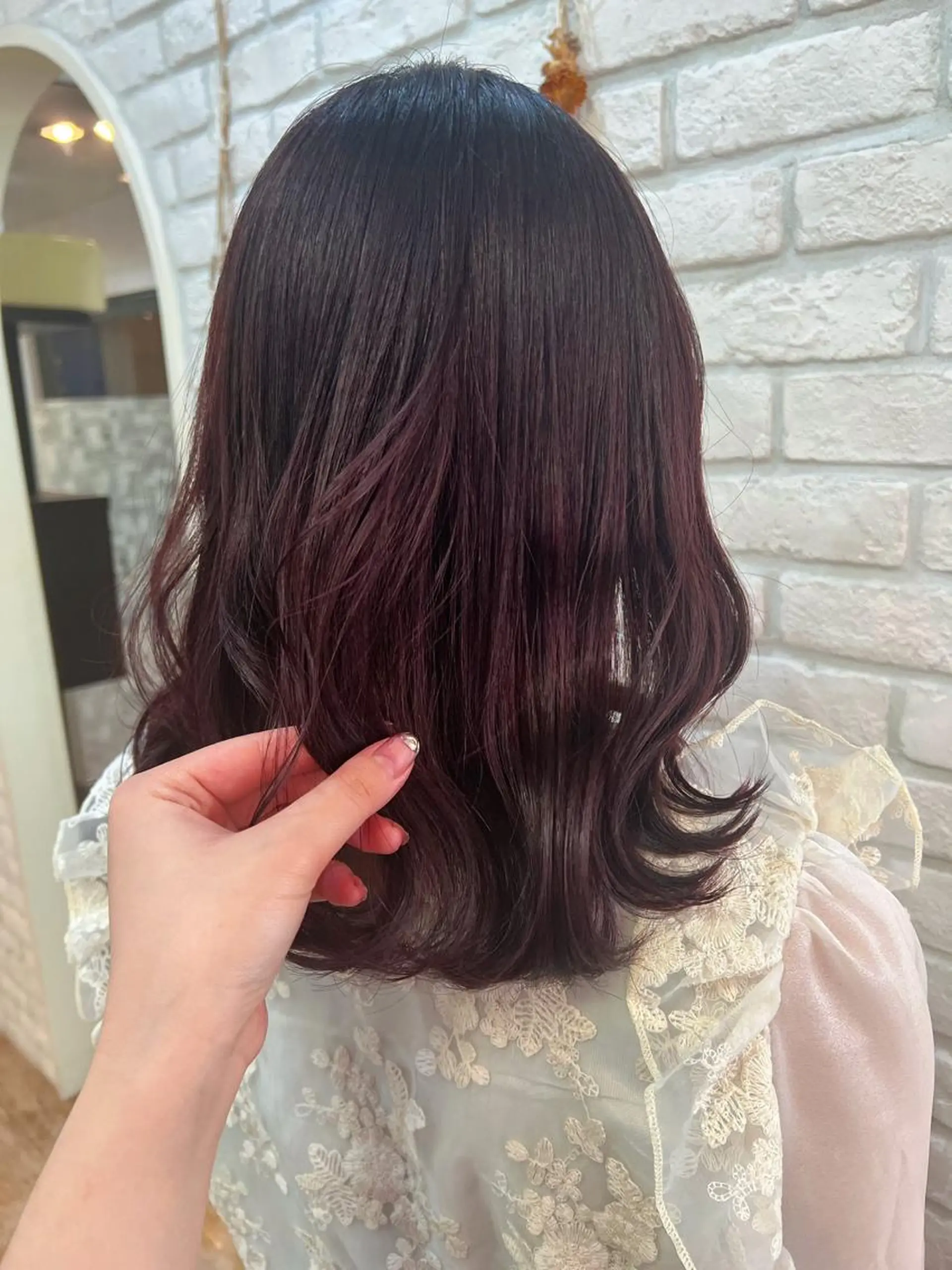 ミディアム カラー 🎀野崎 美玖𝜗𝜚˚⋆のヘアスタイル