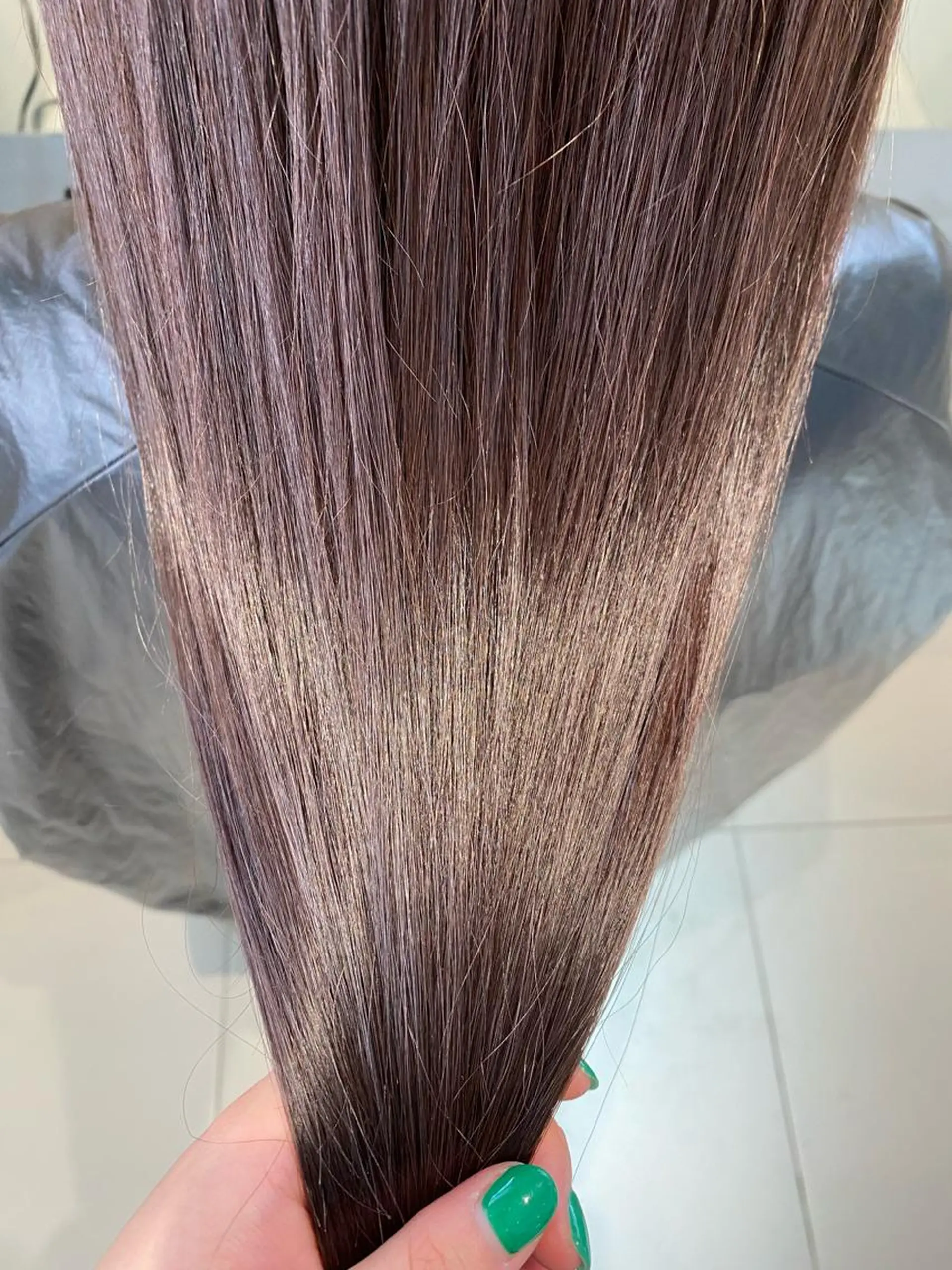 ミディアム カット パーマ 縮毛矯正 トリートメント ヘッドスパ ヘアセット 透明感モテ艶髪カラー Gallicaイリサのヘアスタイル