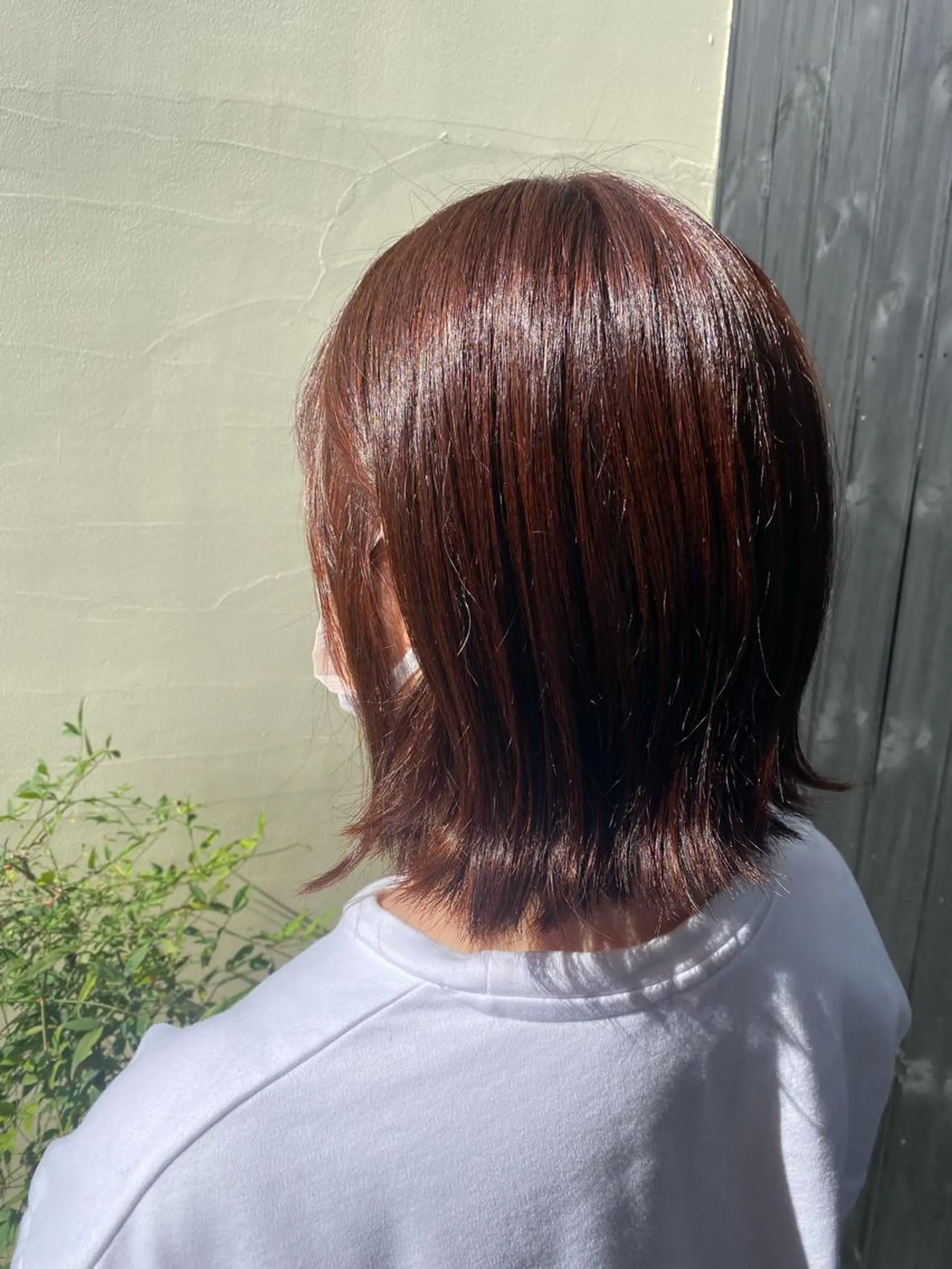 ミディアム カット ヘアカラー 青とそら いしざかのヘアスタイル