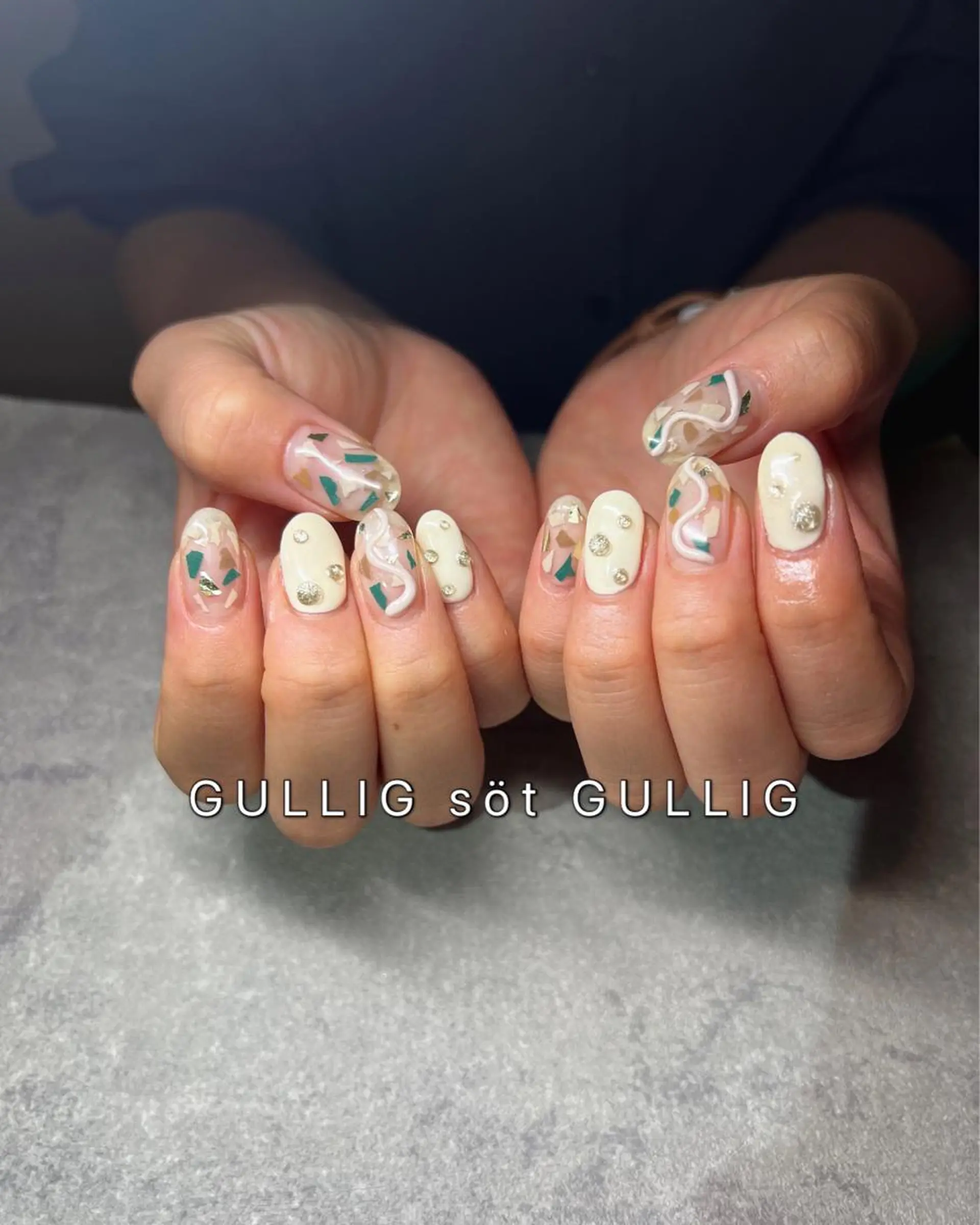 ネイル GULLIG söt GULLIGのネイルデザイン