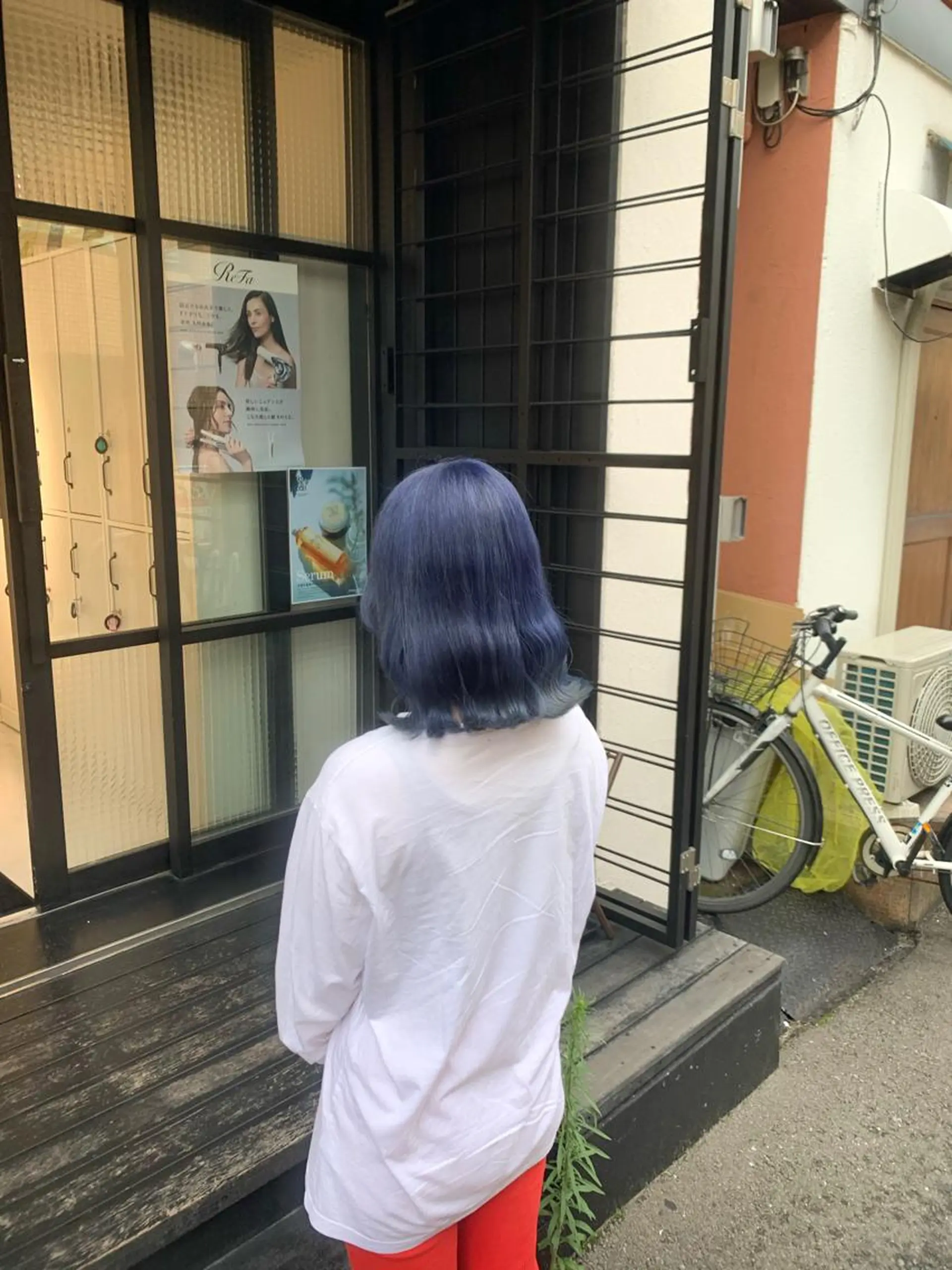ミディアム カラー ブルーカラー 縮毛矯正とブリーチ /杉村凜汰郎のヘアスタイル