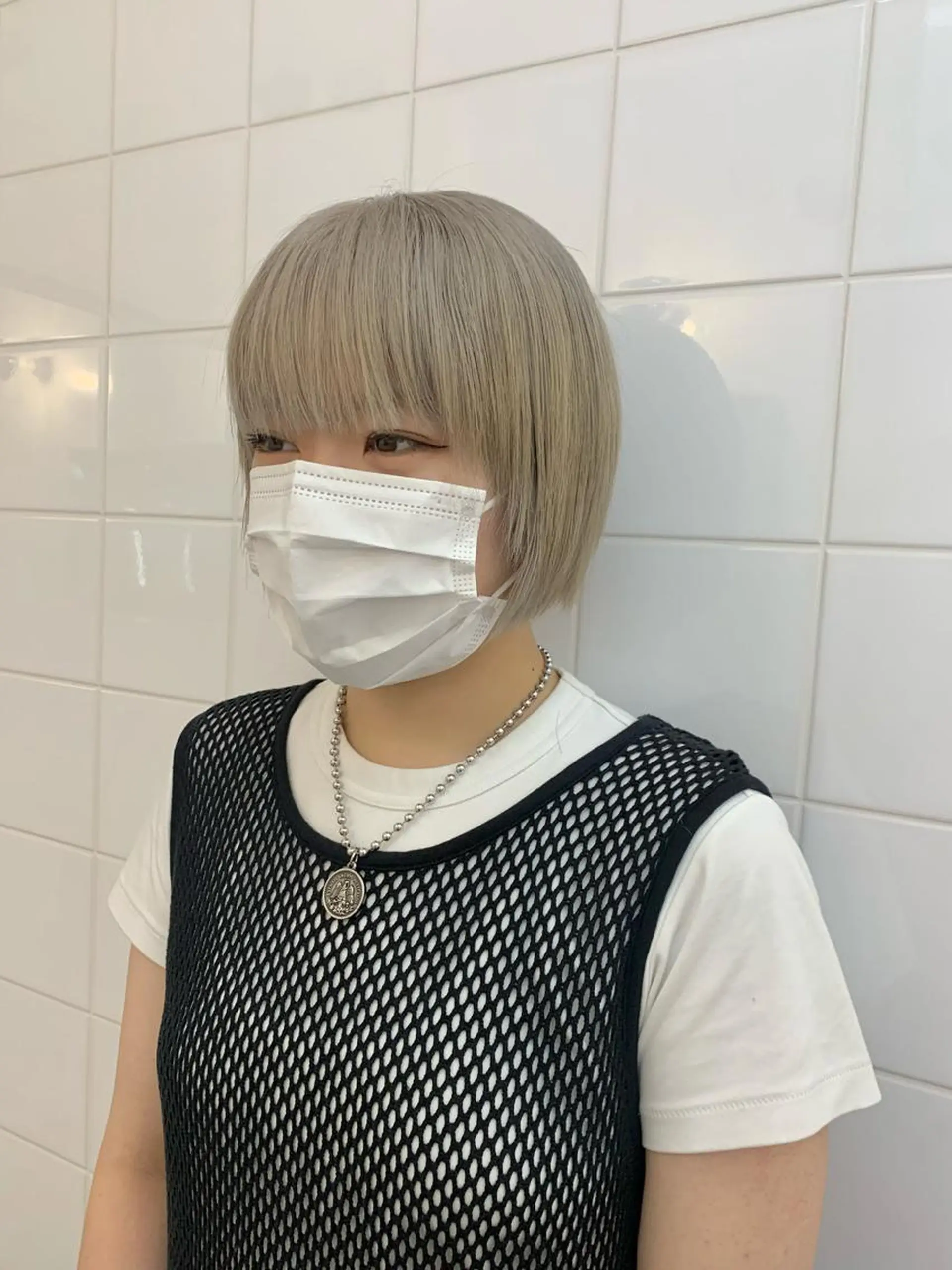ショート カラー ヘアアレンジ カット ヘアカラー 🧨ブリーチー×ボブ レイヤー💎じゅえるのヘアスタイル
