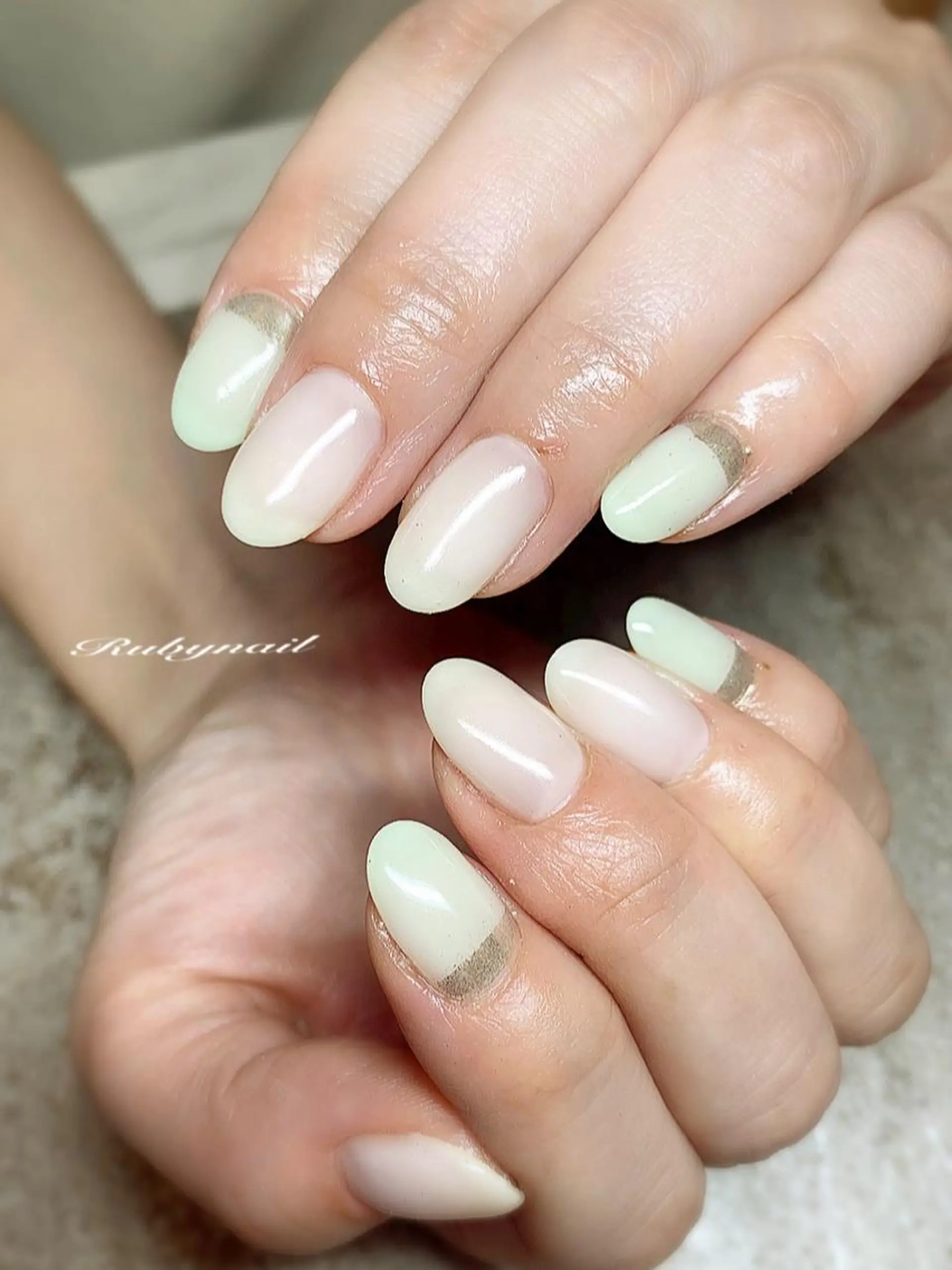 ネイル ミラーネイル 春ネイル ホワイト Rubynail所属・プライベートサロン Rubynailのネイルデザイン